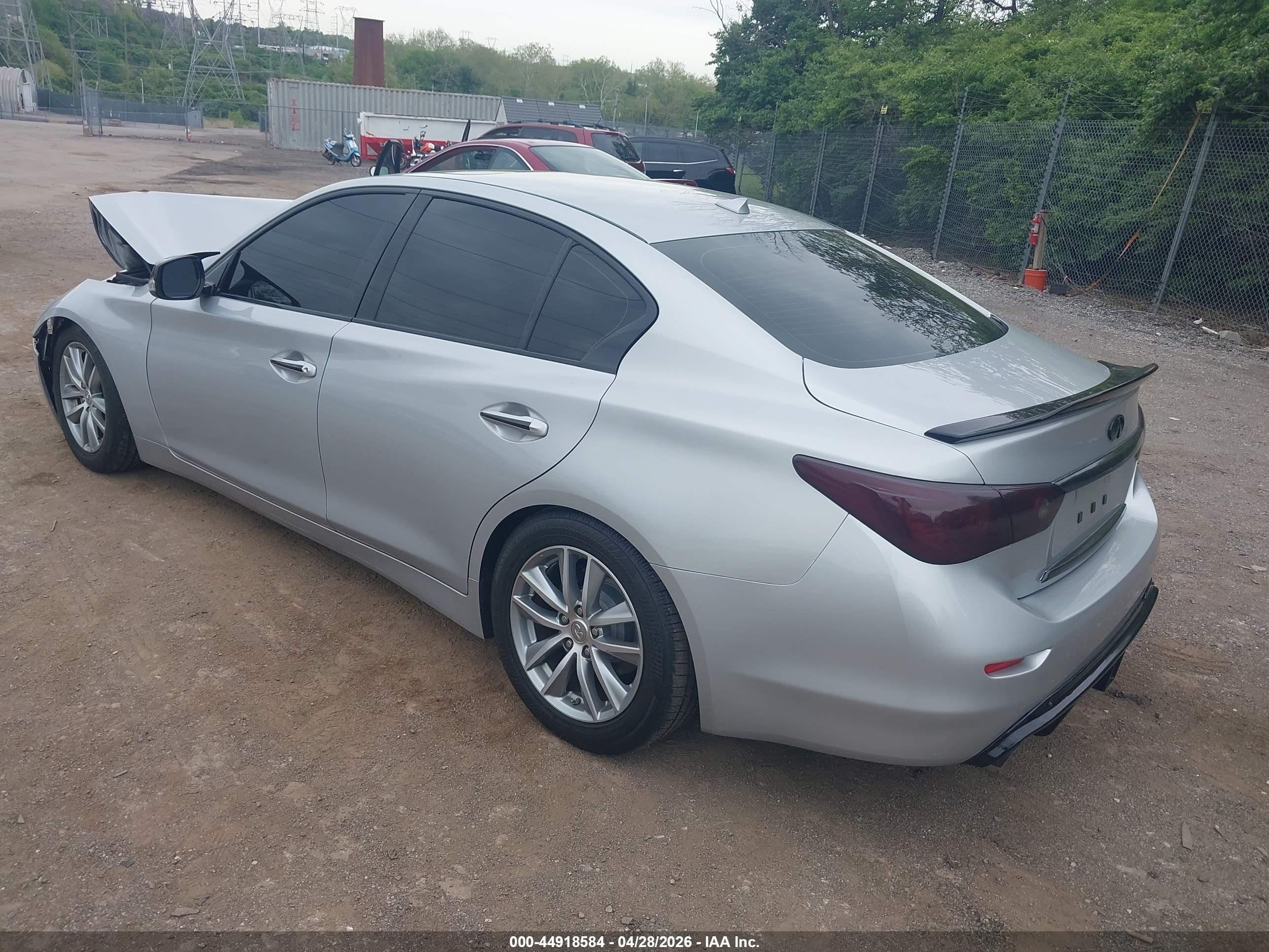 2015 Infiniti Q50 Premium Silver vin: JN1BV7AR0FM415128