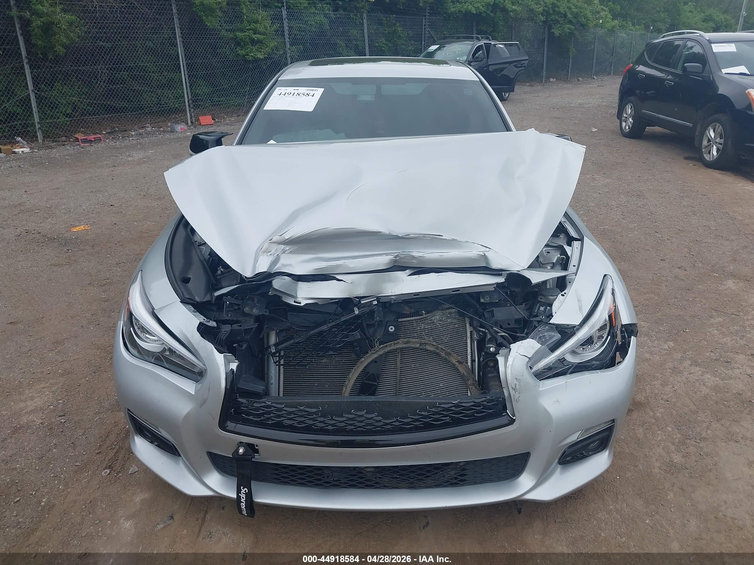 2015 Infiniti Q50 Premium Silver vin: JN1BV7AR0FM415128