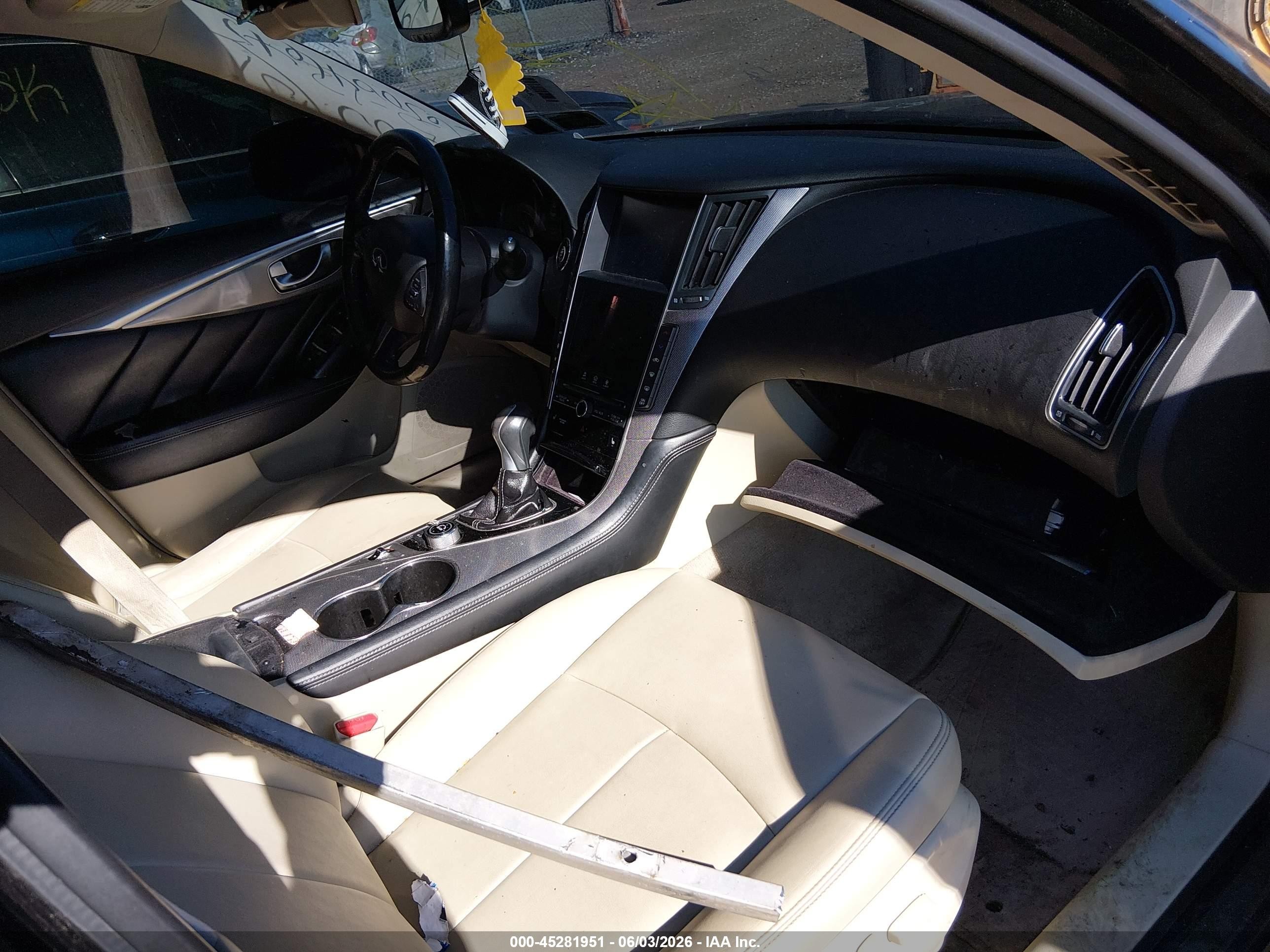 2014 Infiniti Q50 Premium Black vin: JN1BV7AR1EM686648