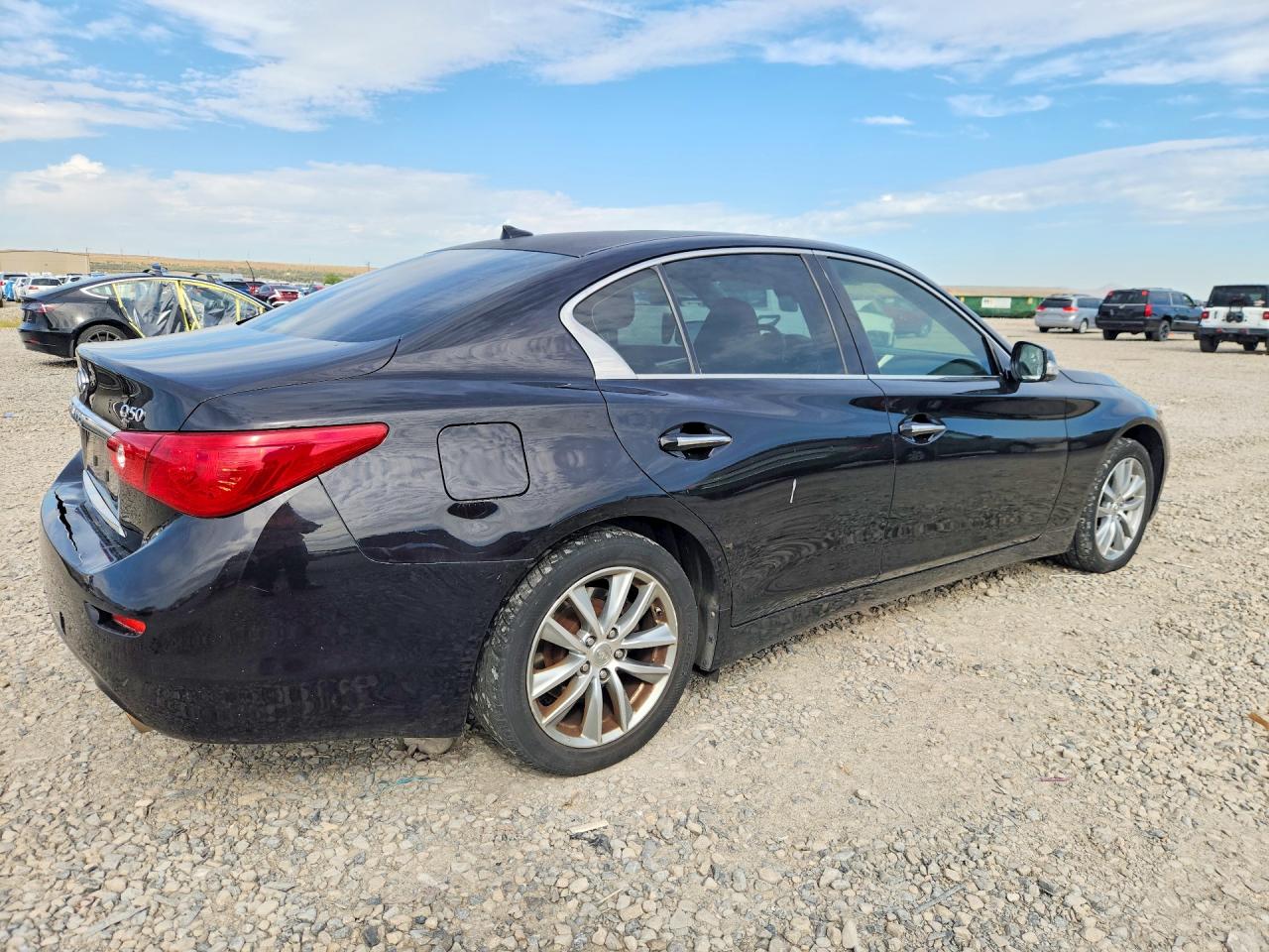 2014 Infiniti Q50 Premium Black vin: JN1BV7AR1EM689470