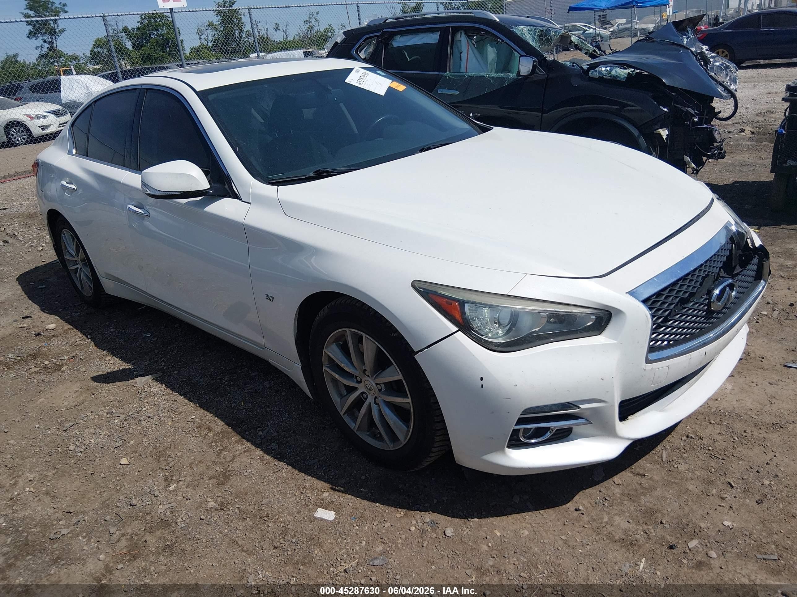 2014 Infiniti Q50 Premium Кремовый vin: JN1BV7AR1EM695091