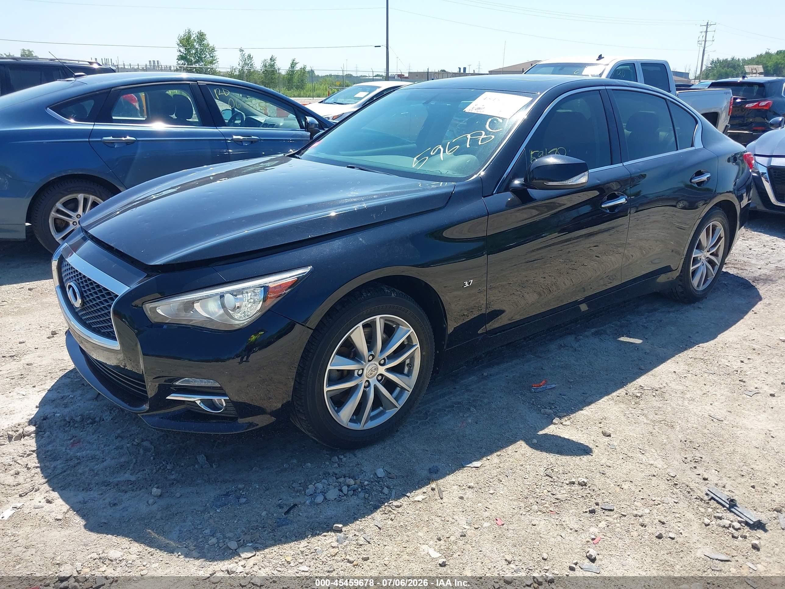2015 Infiniti Q50 Premium Black vin: JN1BV7AR1FM401965