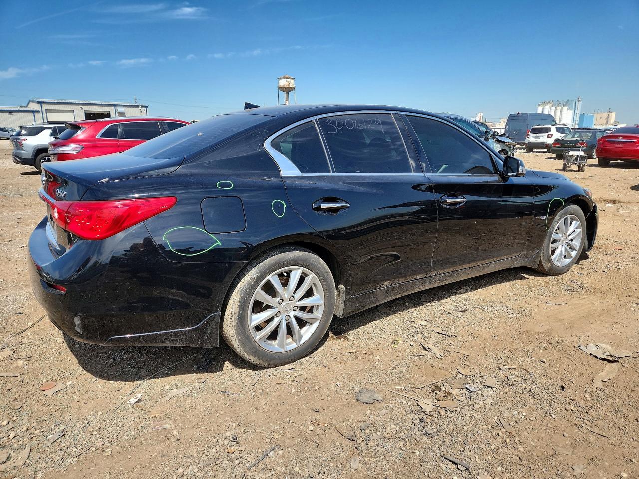 2015 Infiniti Q50 Premium Black vin: JN1BV7AR1FM408849