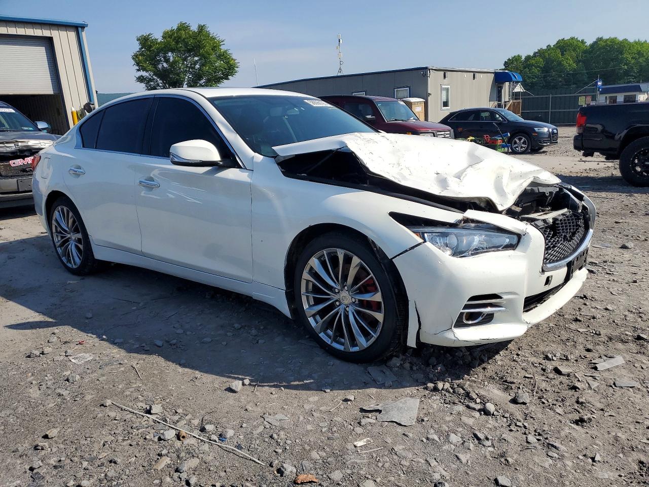 2015 Infiniti Q50 Base White vin: JN1BV7AR1FM418636