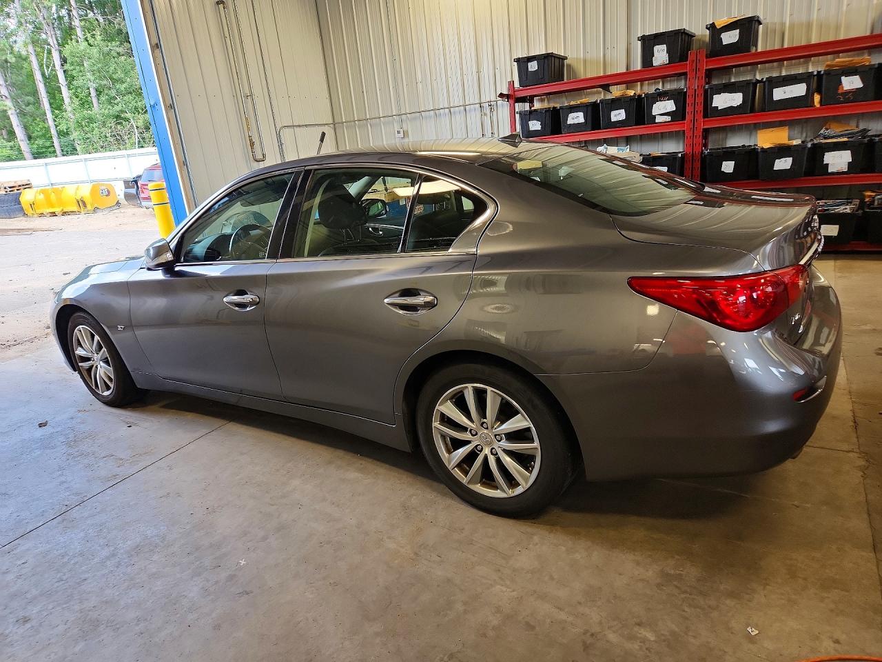 2015 Infiniti Q50 Premium Silver vin: JN1BV7AR1FM419009