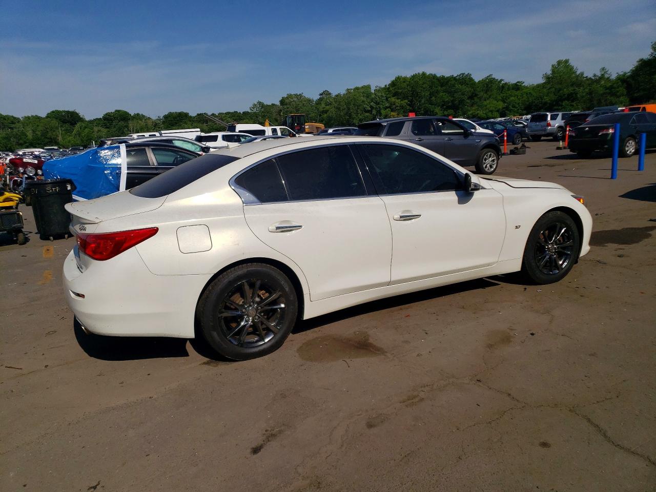 2015 Infiniti Q50 Base White vin: JN1BV7AR1FM419995