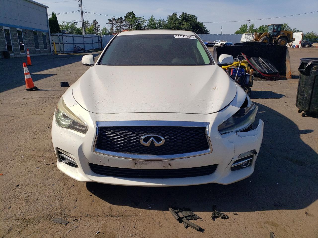 2015 Infiniti Q50 Base White vin: JN1BV7AR1FM419995