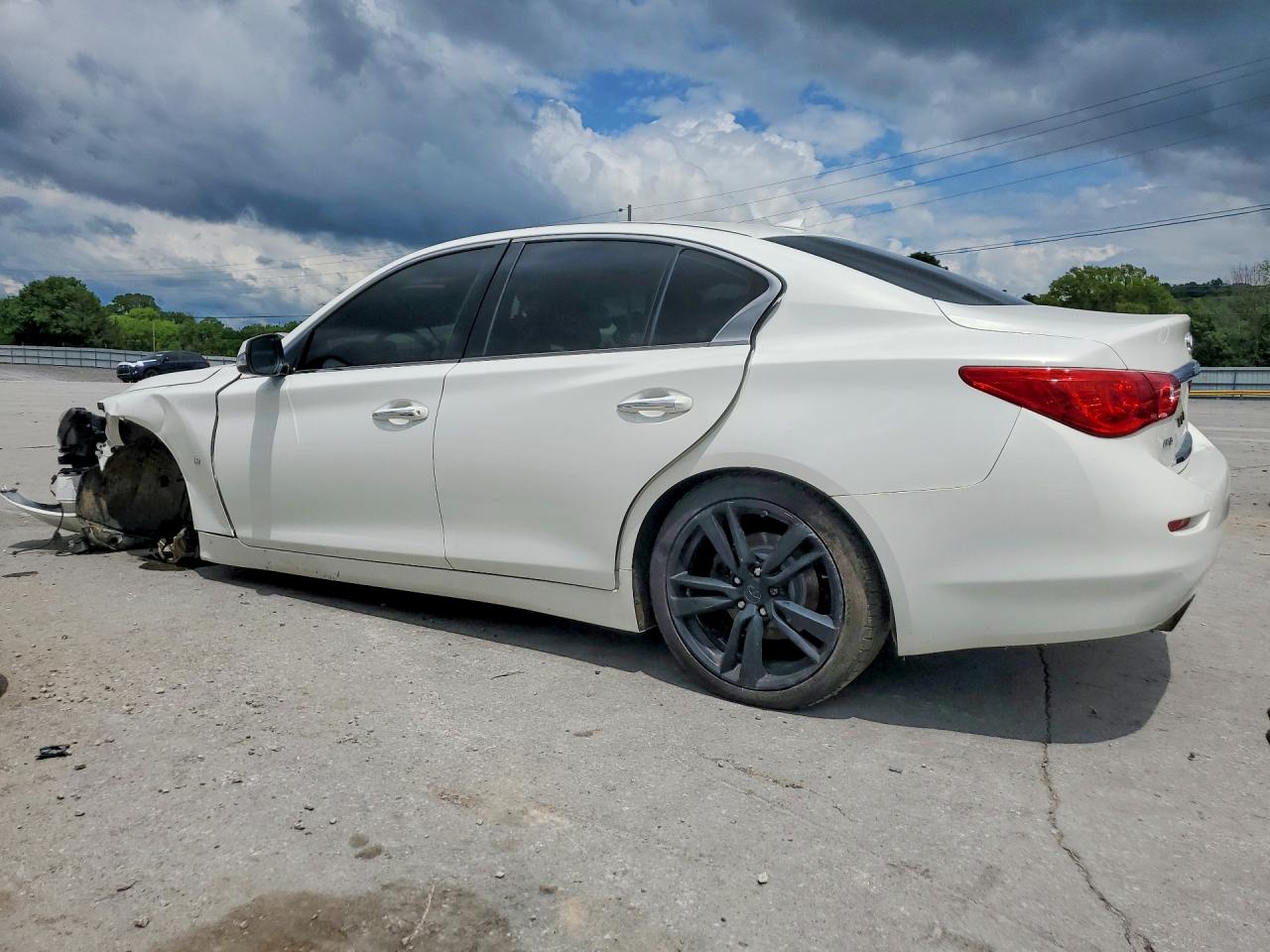 2015 Infiniti Q50 Premium White vin: JN1BV7AR1FM421231