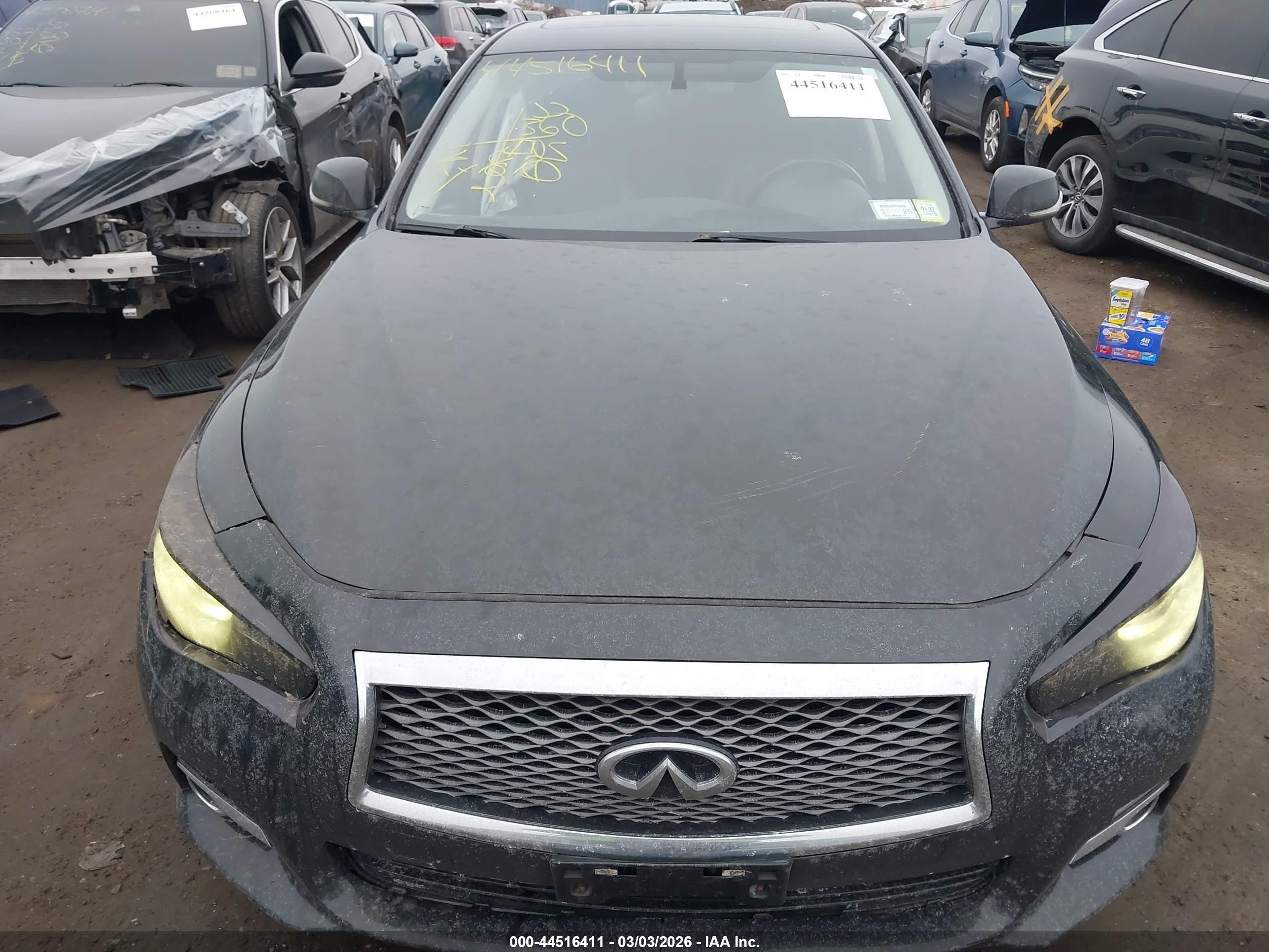 2015 Infiniti Q50 Premium Black vin: JN1BV7AR1FM423982