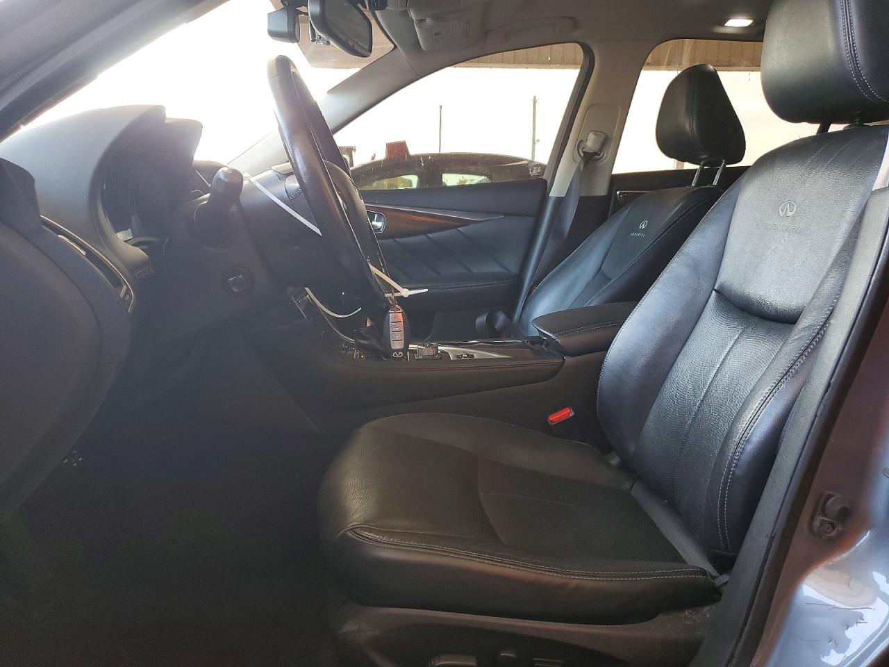 2014 Infiniti Q50 Base Silver vin: JN1BV7AR2EM680597