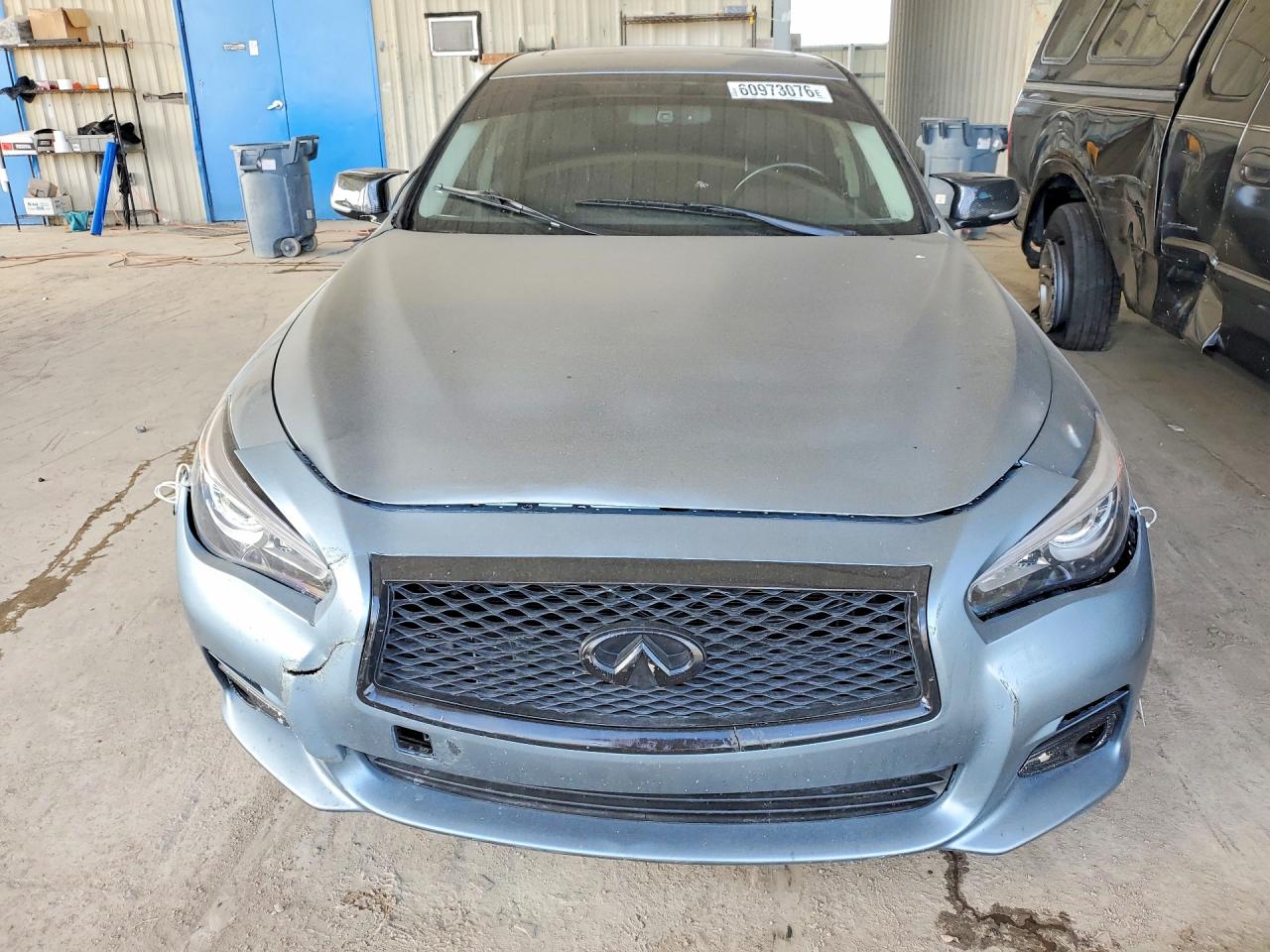 2014 Infiniti Q50 Base Silver vin: JN1BV7AR2EM680597