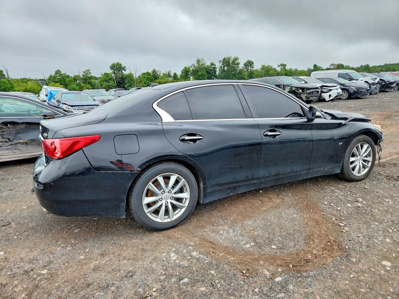 2014 Infiniti Q50 Black vin: JN1BV7AR2EM680972