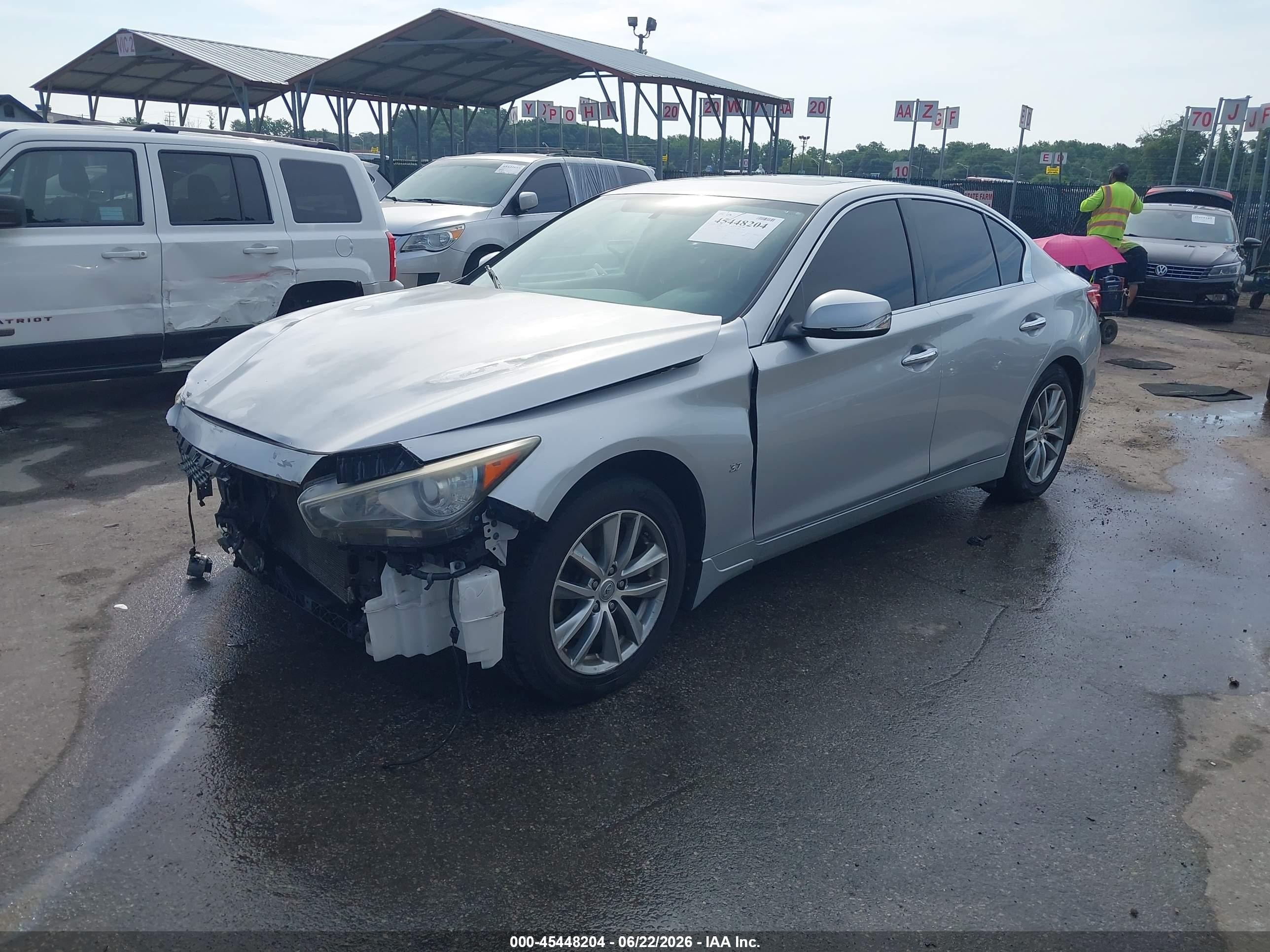 2014 Infiniti Q50 Premium Silver vin: JN1BV7AR2EM688361