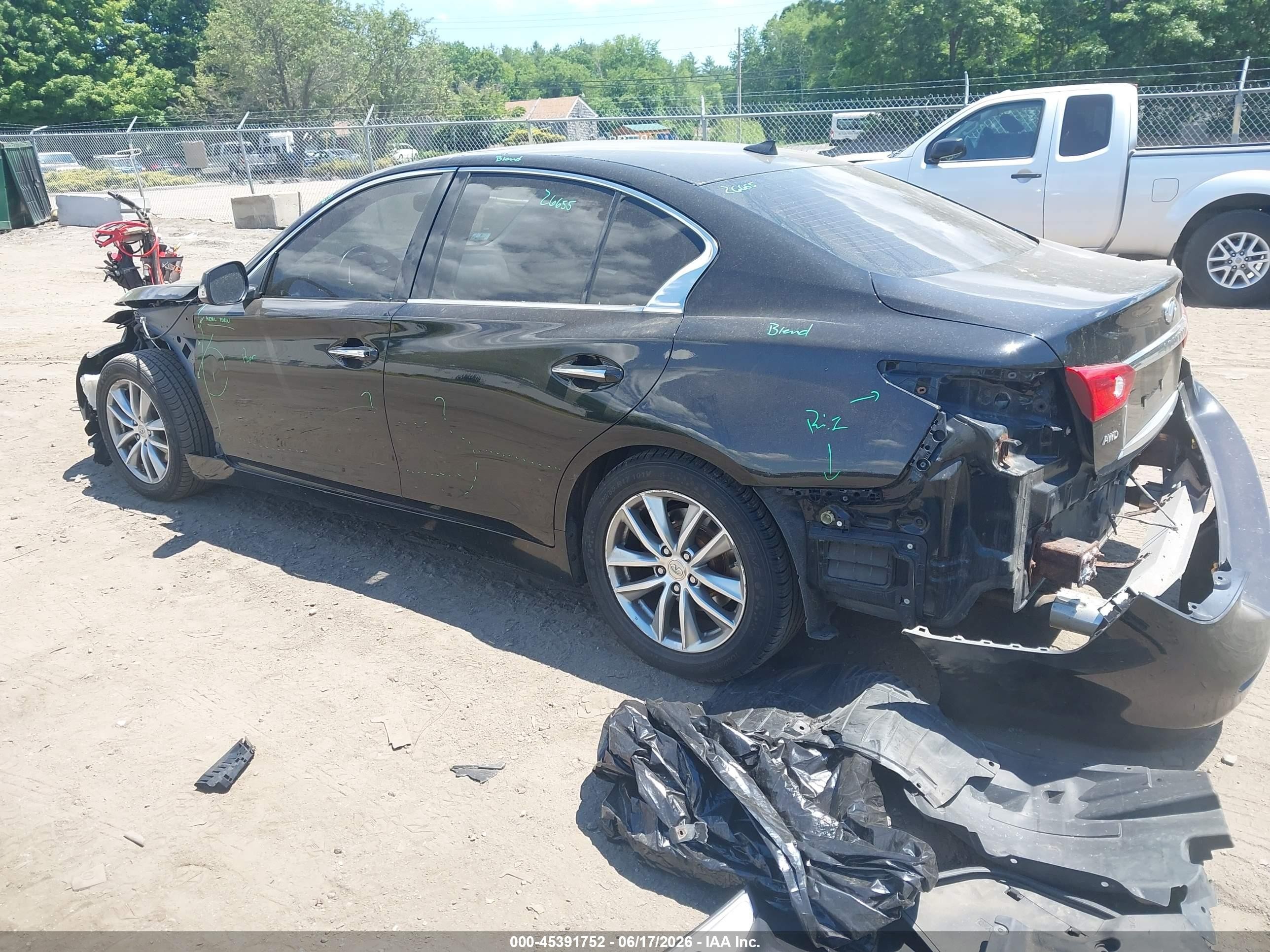 2014 Infiniti Q50 Premium Black vin: JN1BV7AR2EM689669