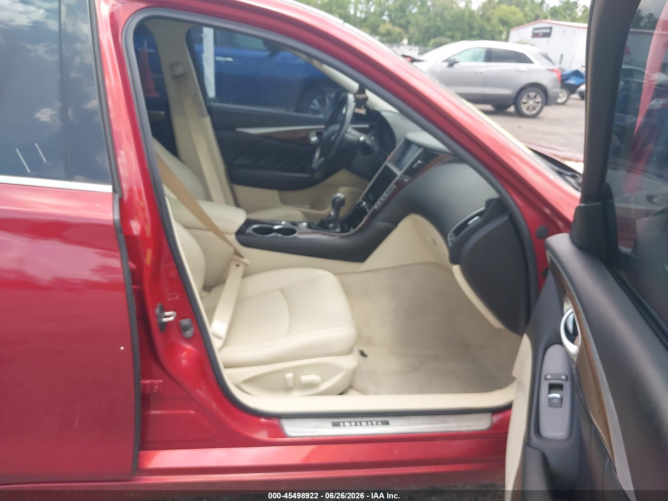 2014 Infiniti Q50 Premium Красный vin: JN1BV7AR2EM695410