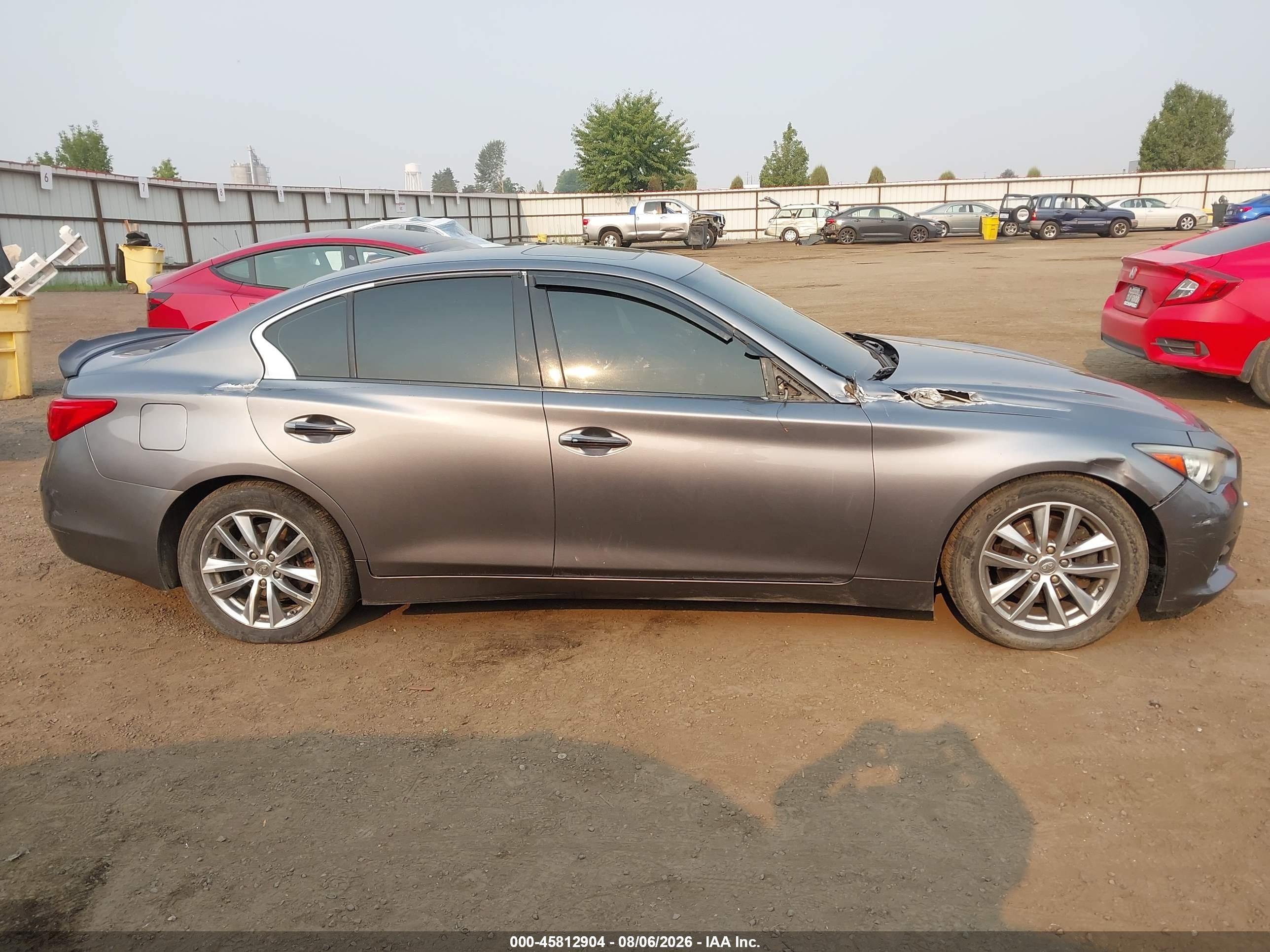 2014 Infiniti Q50 Premium Серый vin: JN1BV7AR2EM697979