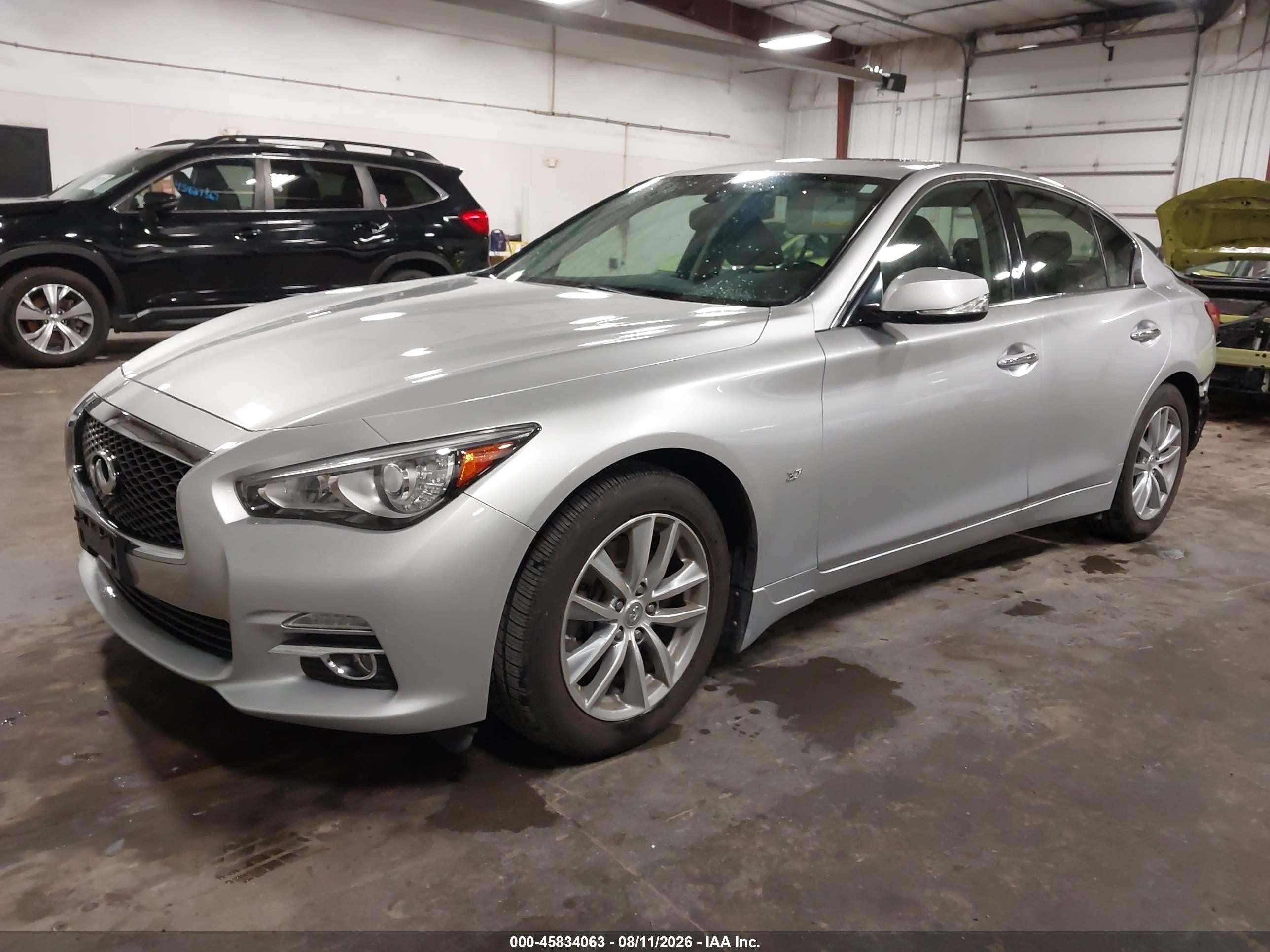 2014 Infiniti Q50 Premium Silver vin: JN1BV7AR2EM701576