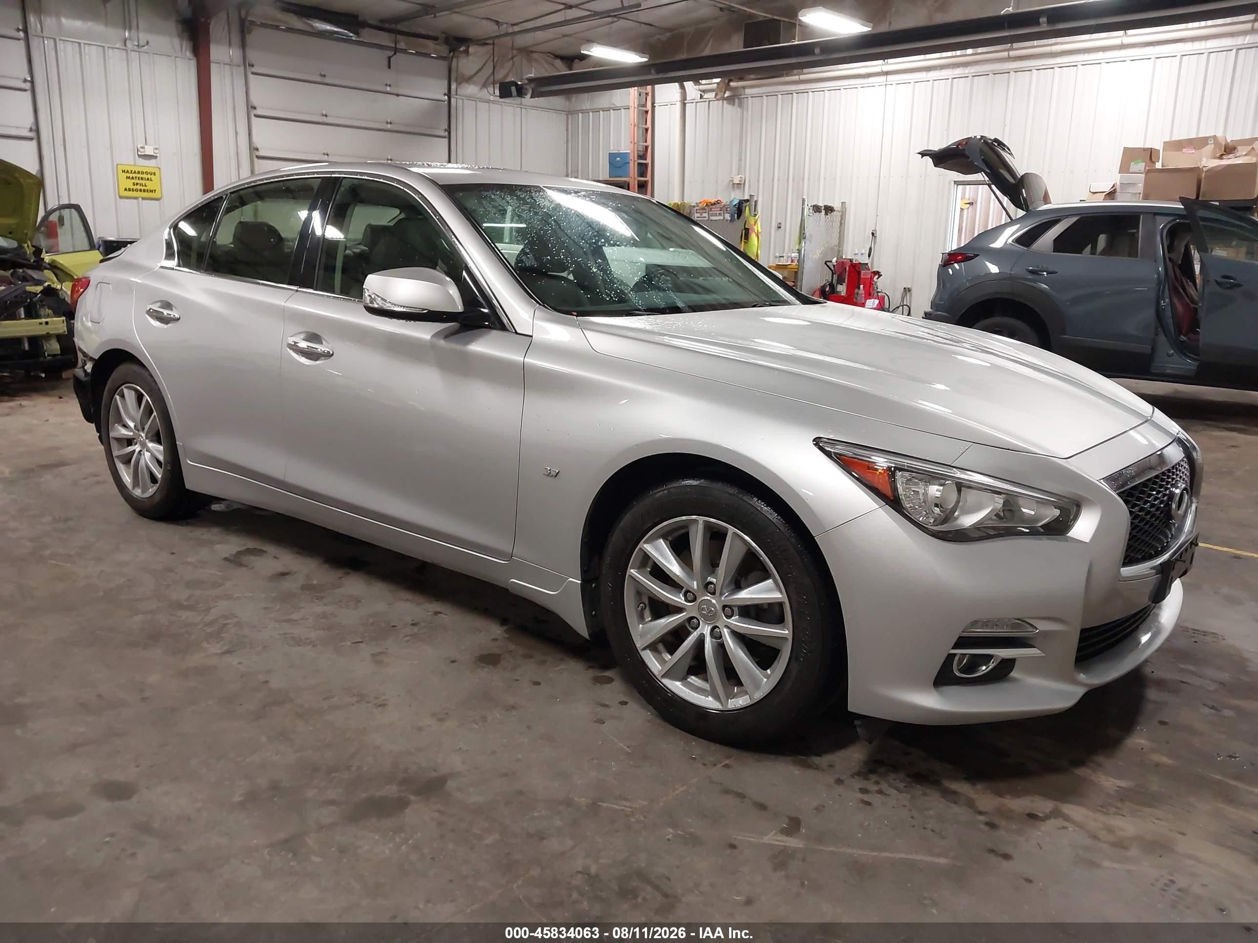 2014 Infiniti Q50 Premium Silver vin: JN1BV7AR2EM701576