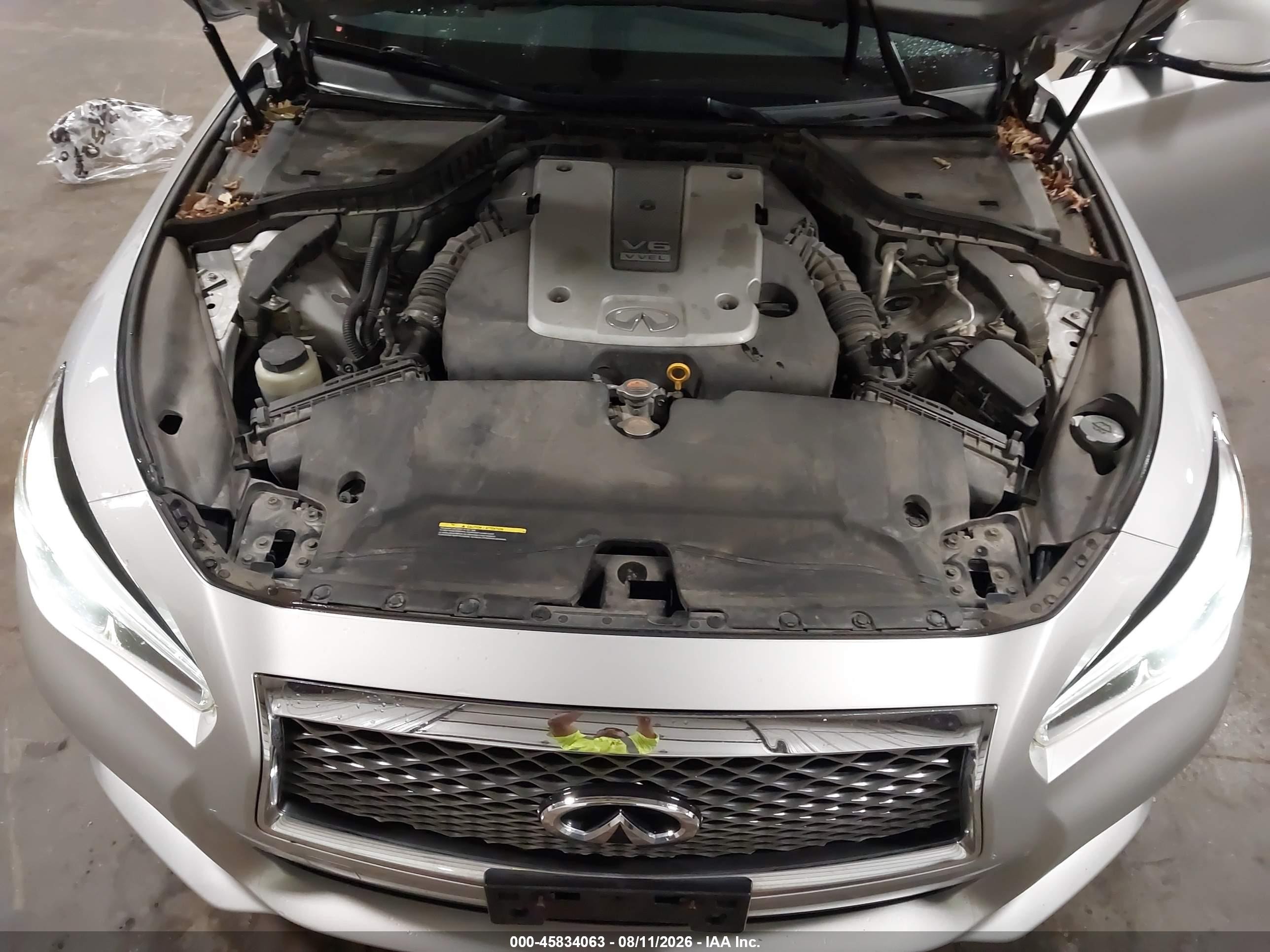 2014 Infiniti Q50 Premium Silver vin: JN1BV7AR2EM701576