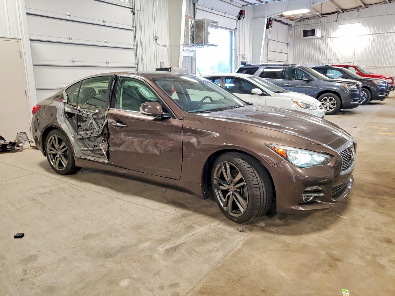 2014 Infiniti Q50 Premium Brown vin: JN1BV7AR2EM702971