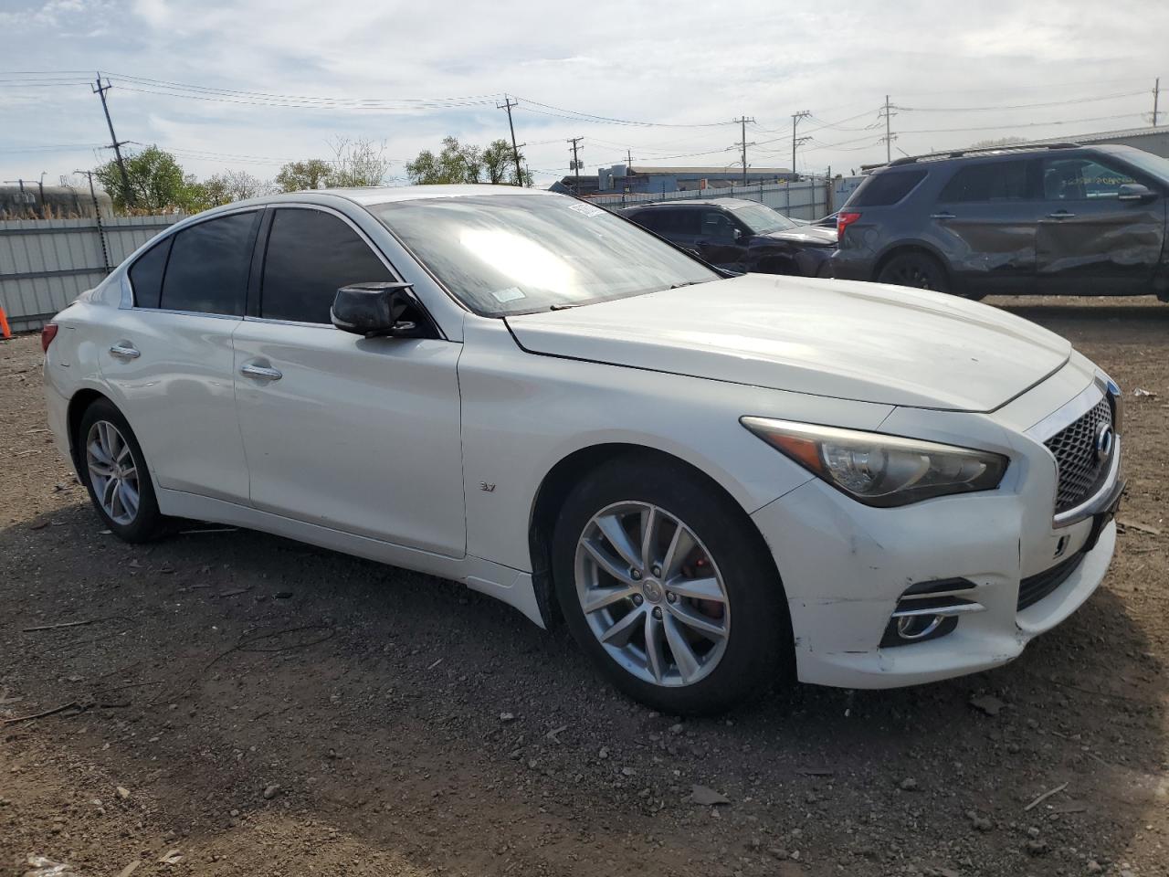 2015 Infiniti Q50 Base   White vin: JN1BV7AR2FM395366