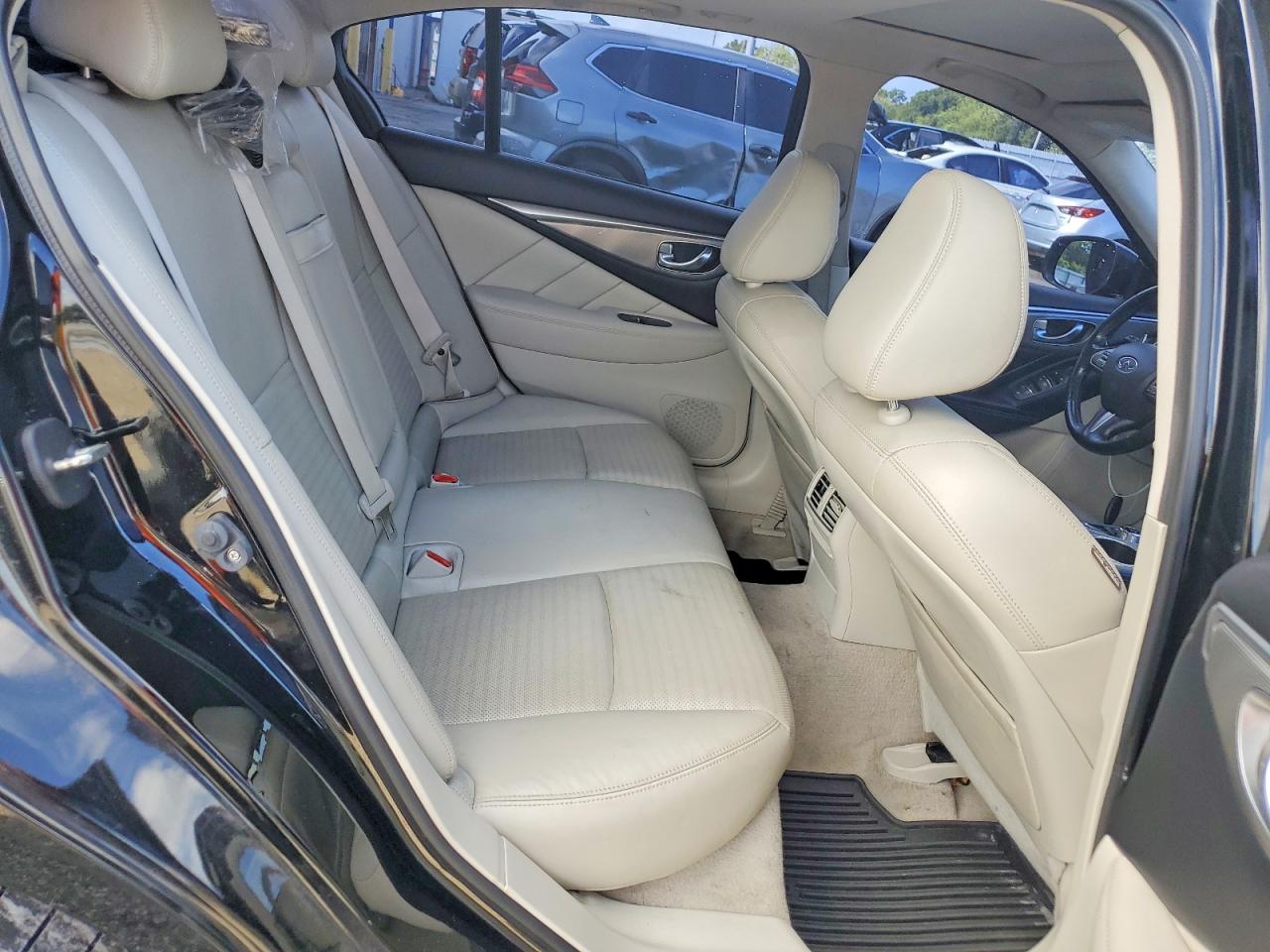2015 Infiniti Q50 Base Black vin: JN1BV7AR2FM396744