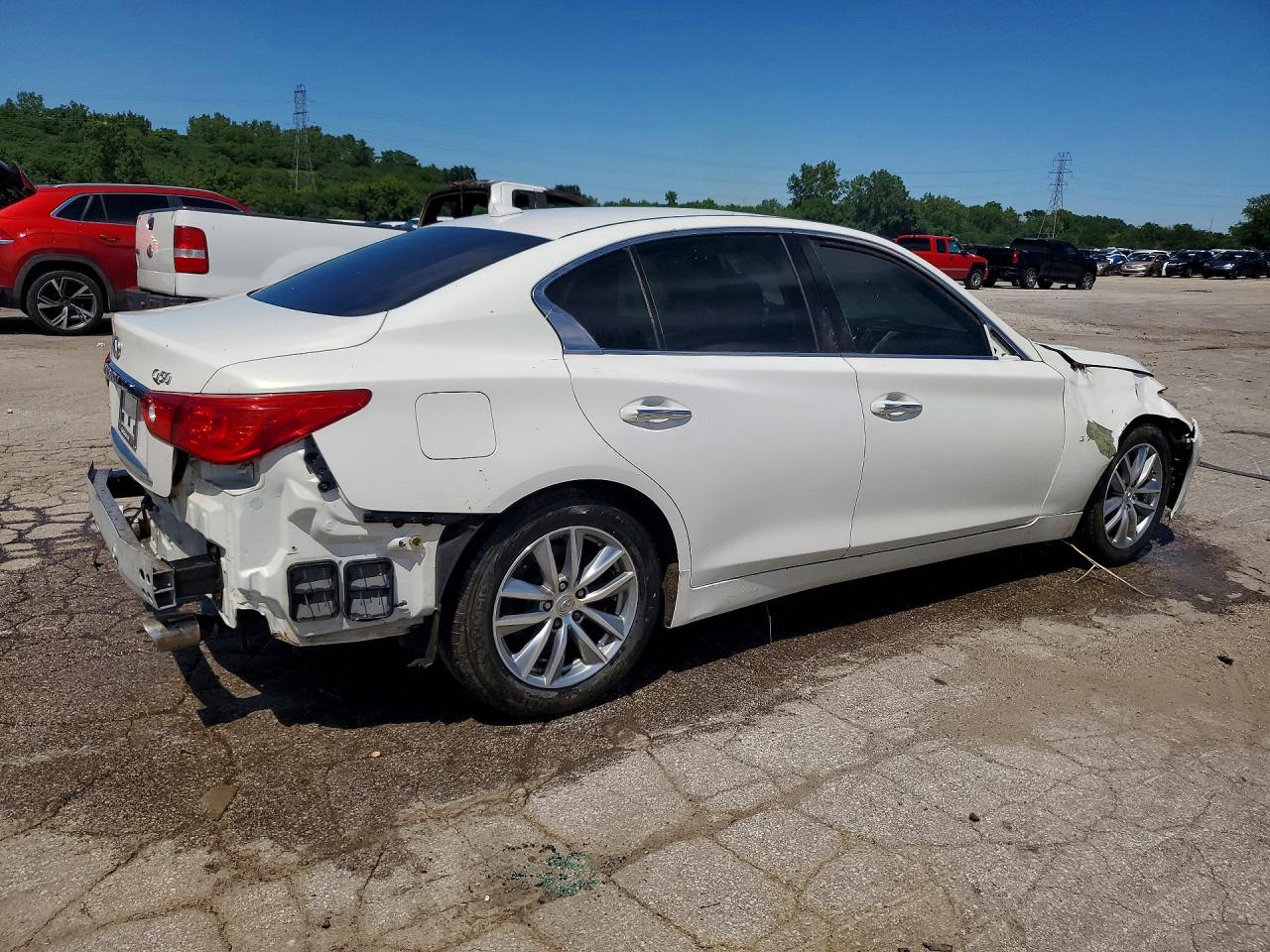 2015 Infiniti Q50 Base White vin: JN1BV7AR2FM401926