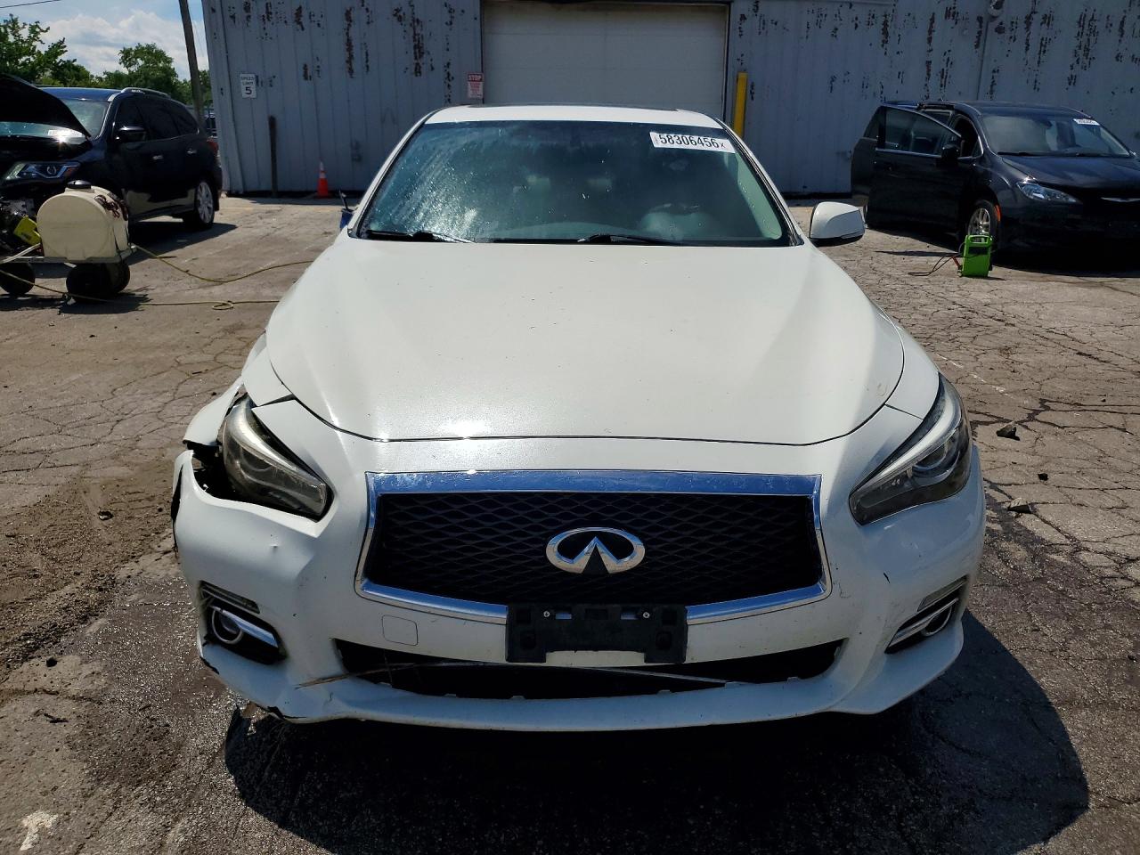 2015 Infiniti Q50 Base White vin: JN1BV7AR2FM401926