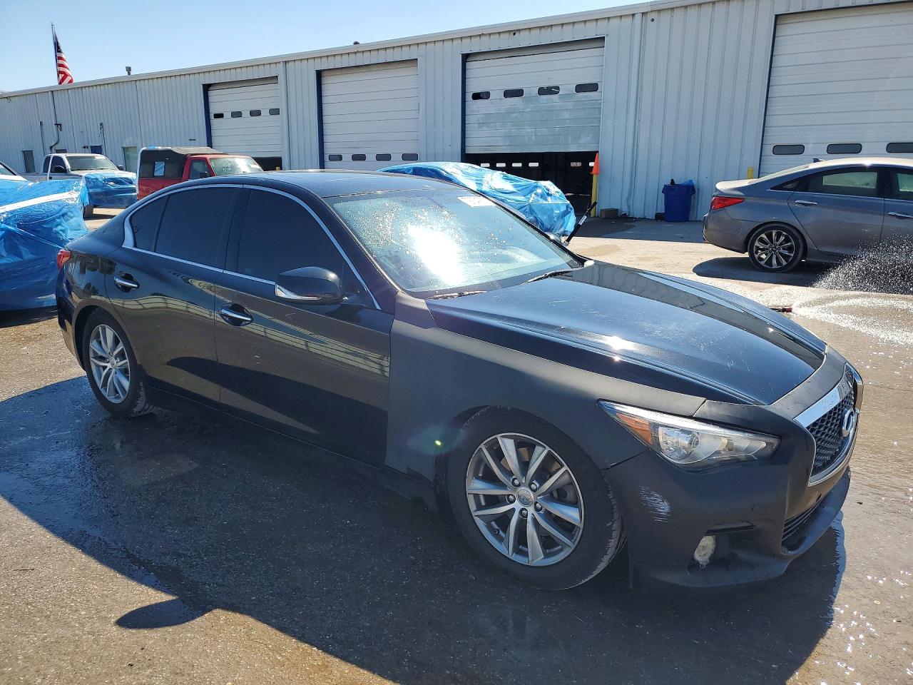 2015 Infiniti Q50 Base Black vin: JN1BV7AR2FM410822