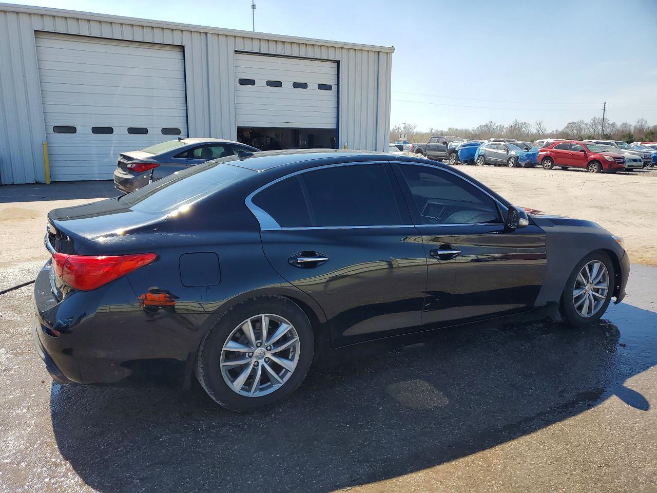 2015 Infiniti Q50 Base Black vin: JN1BV7AR2FM410822