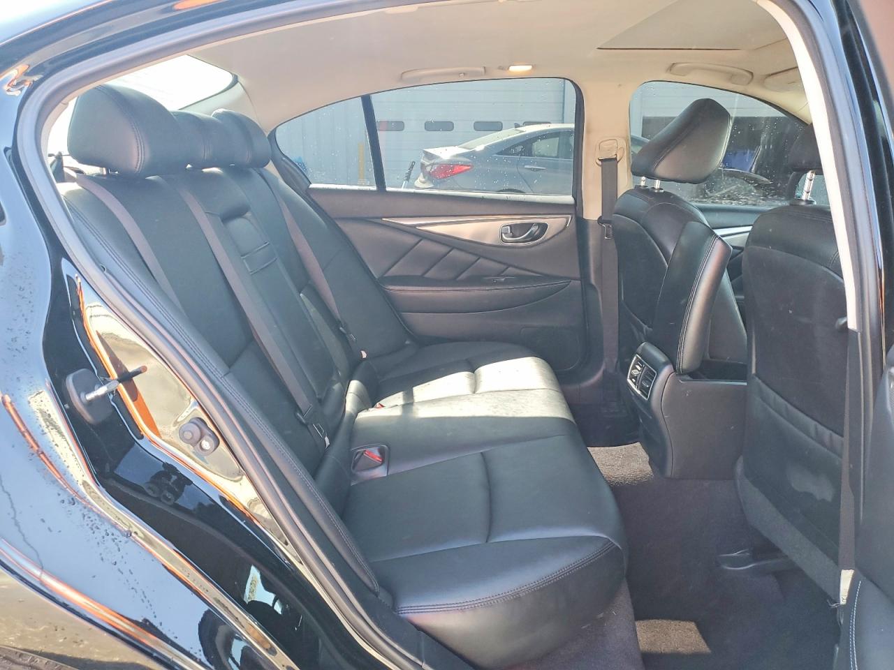 2015 Infiniti Q50 Base Black vin: JN1BV7AR2FM410822
