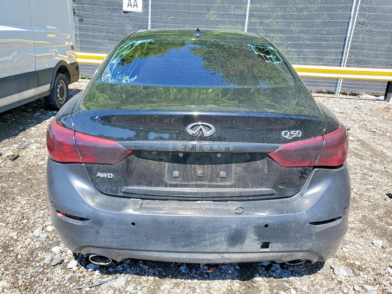 2015 Infiniti Q50 Premium Black vin: JN1BV7AR2FM417124