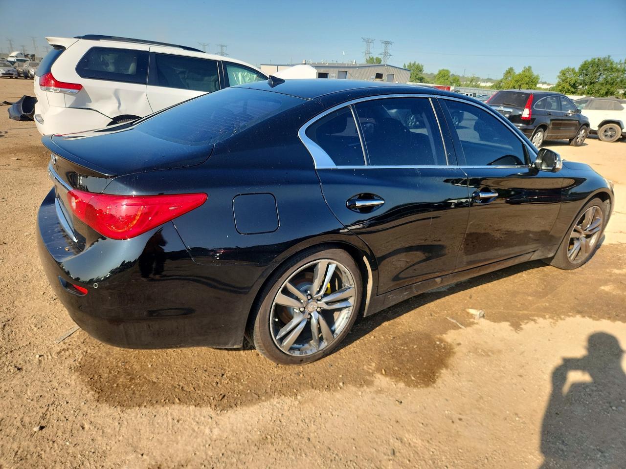 2015 Infiniti Q50 Premium Black vin: JN1BV7AR2FM418466