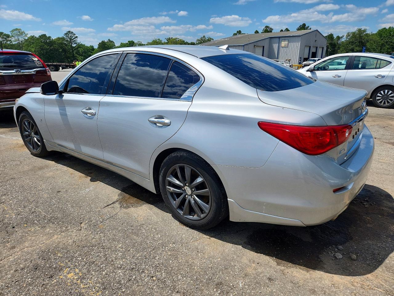 2015 Infiniti Q50 Premium Silver vin: JN1BV7AR2FM421240