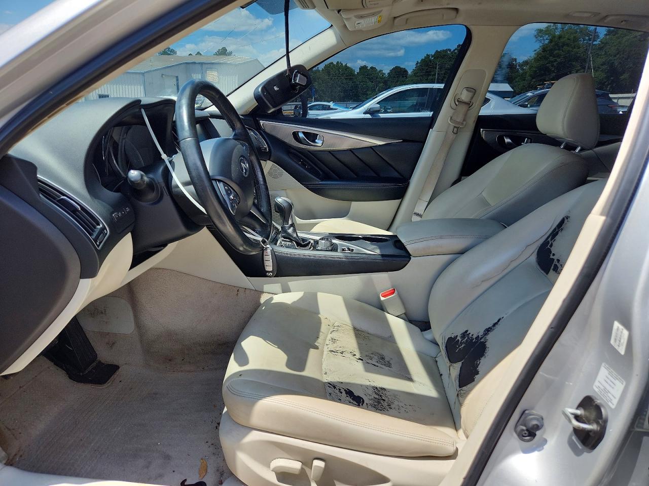 2015 Infiniti Q50 Premium Silver vin: JN1BV7AR2FM421240