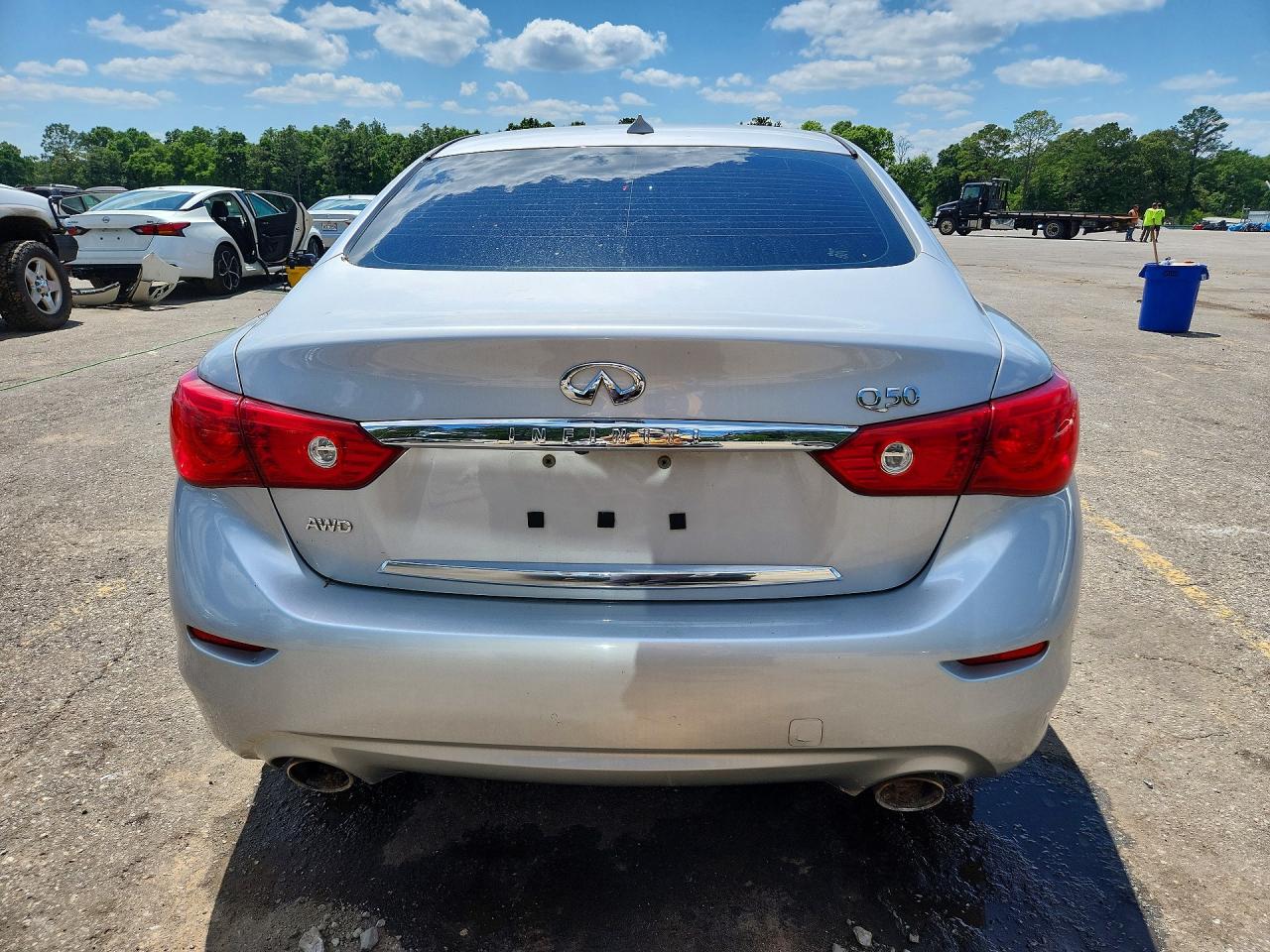 2015 Infiniti Q50 Premium Silver vin: JN1BV7AR2FM421240