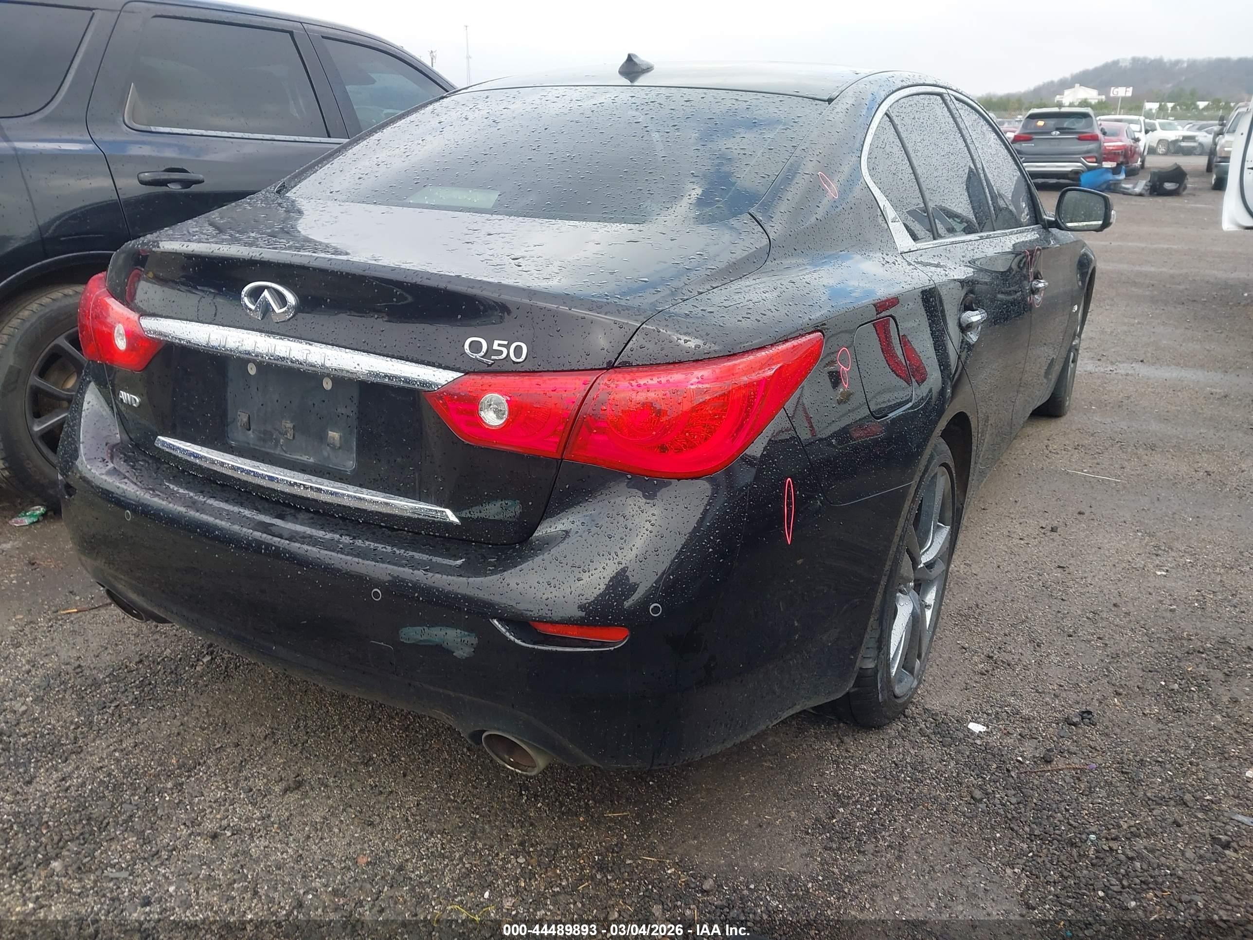 2015 Infiniti Q50 Premium Black vin: JN1BV7AR2FM421660