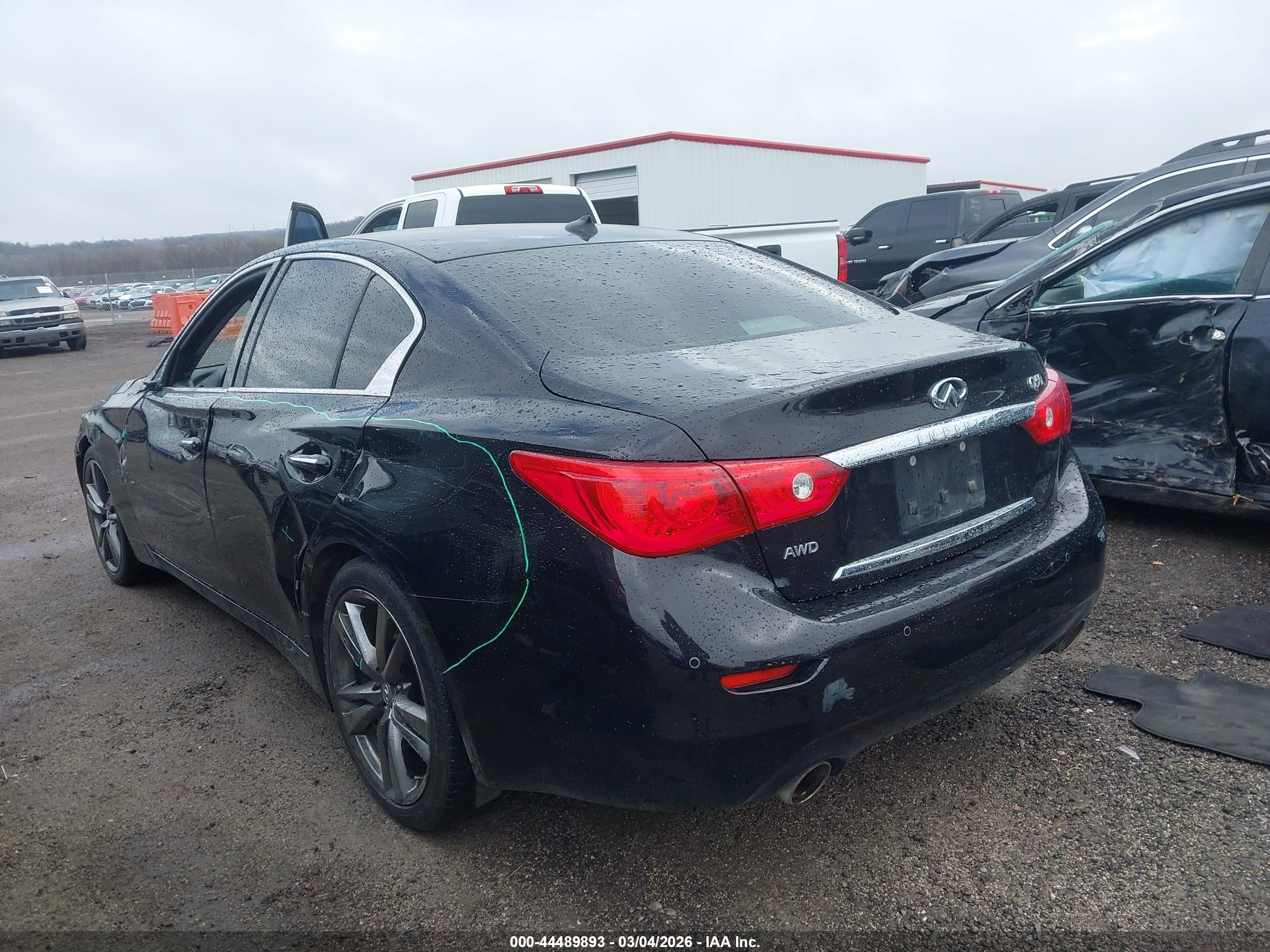 2015 Infiniti Q50 Premium Black vin: JN1BV7AR2FM421660