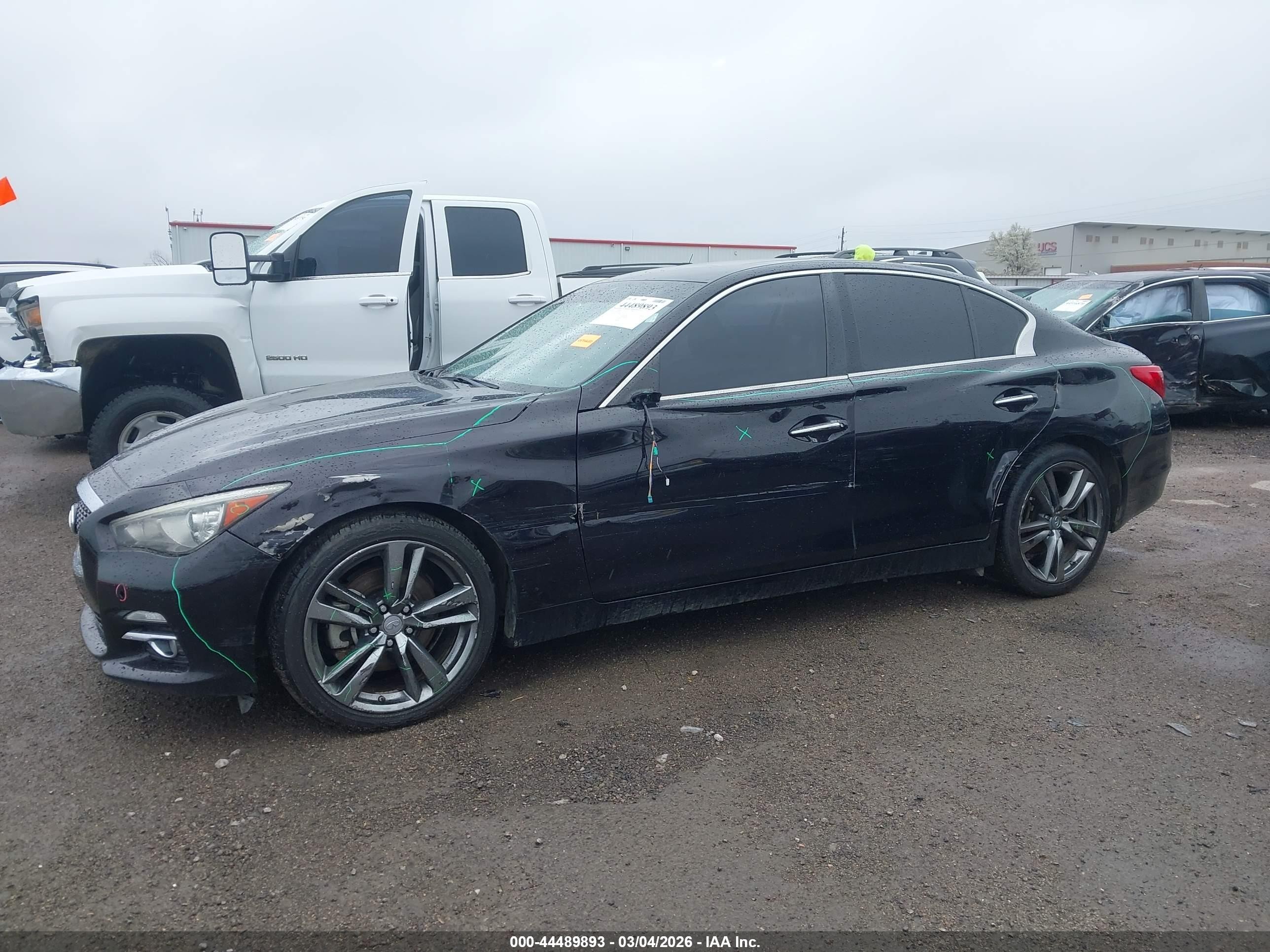 2015 Infiniti Q50 Premium Black vin: JN1BV7AR2FM421660