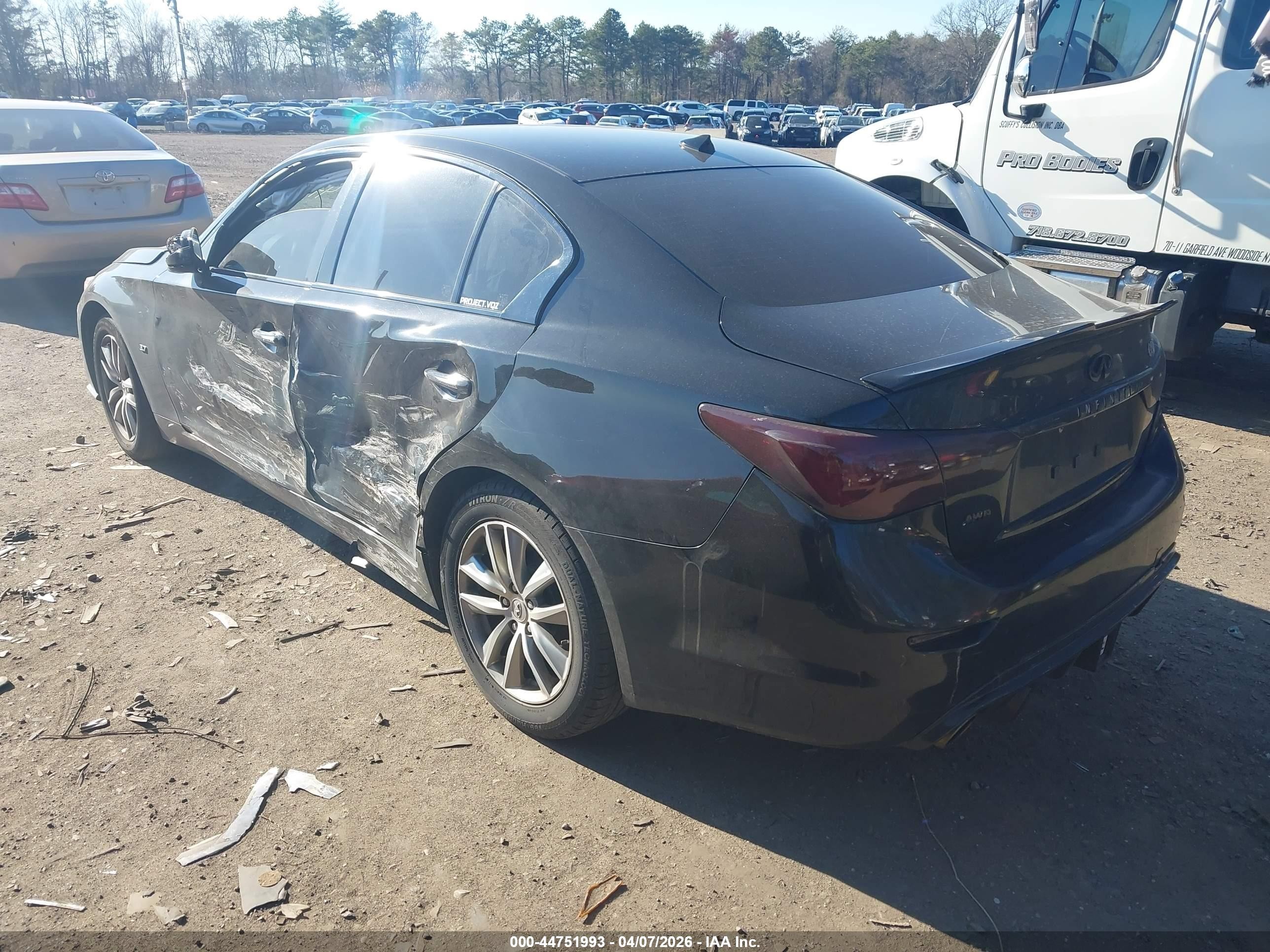 2015 Infiniti Q50 Premium Черный vin: JN1BV7AR2FM421710