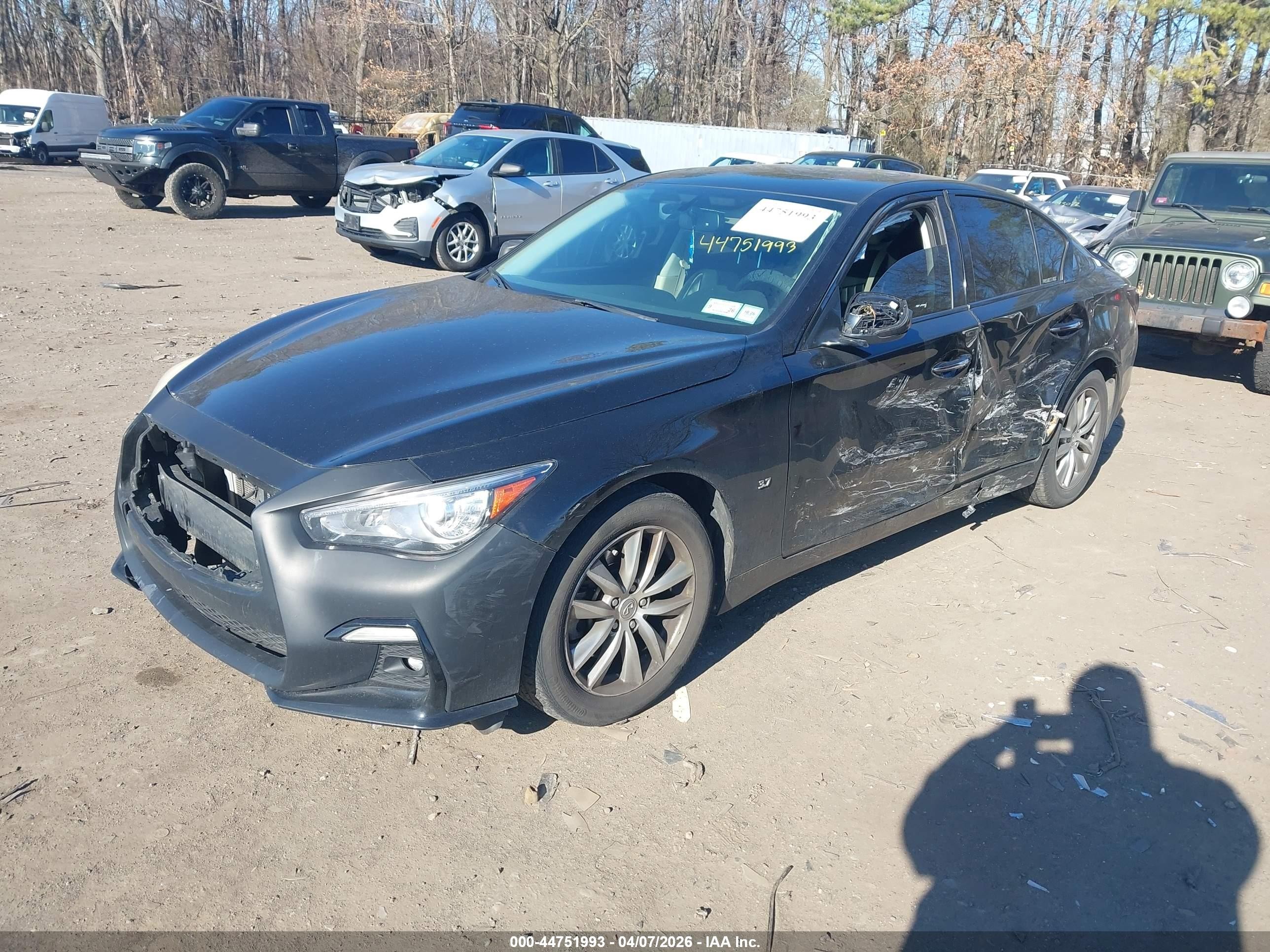 2015 Infiniti Q50 Premium Черный vin: JN1BV7AR2FM421710
