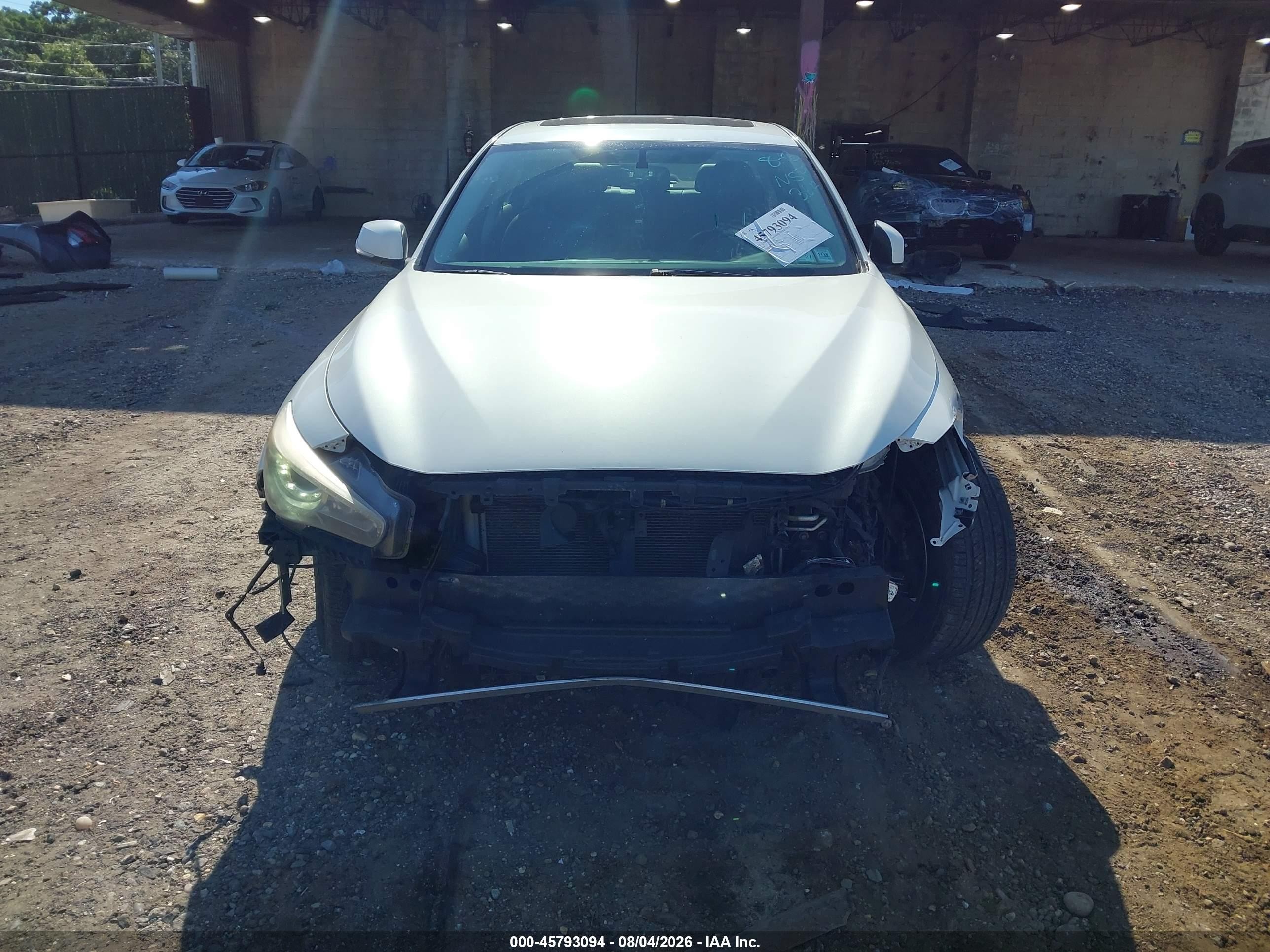 2014 Infiniti Q50 Premium White vin: JN1BV7AR3EM685078