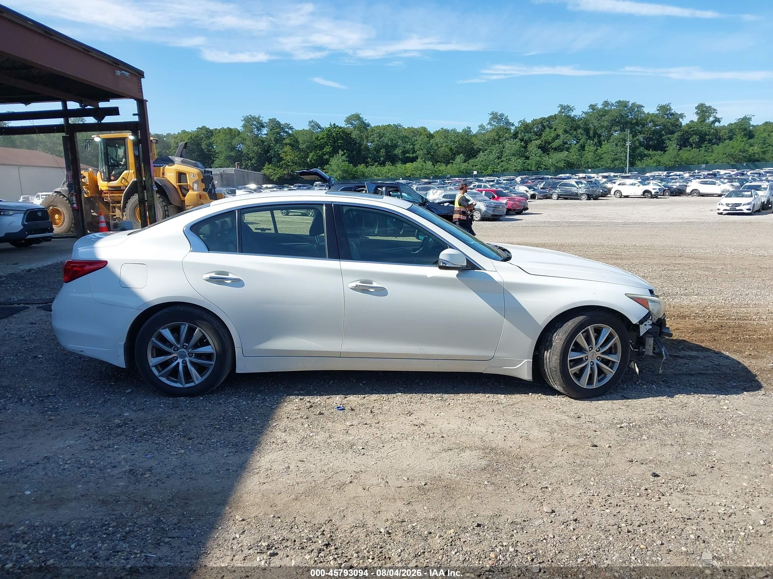 2014 Infiniti Q50 Premium White vin: JN1BV7AR3EM685078