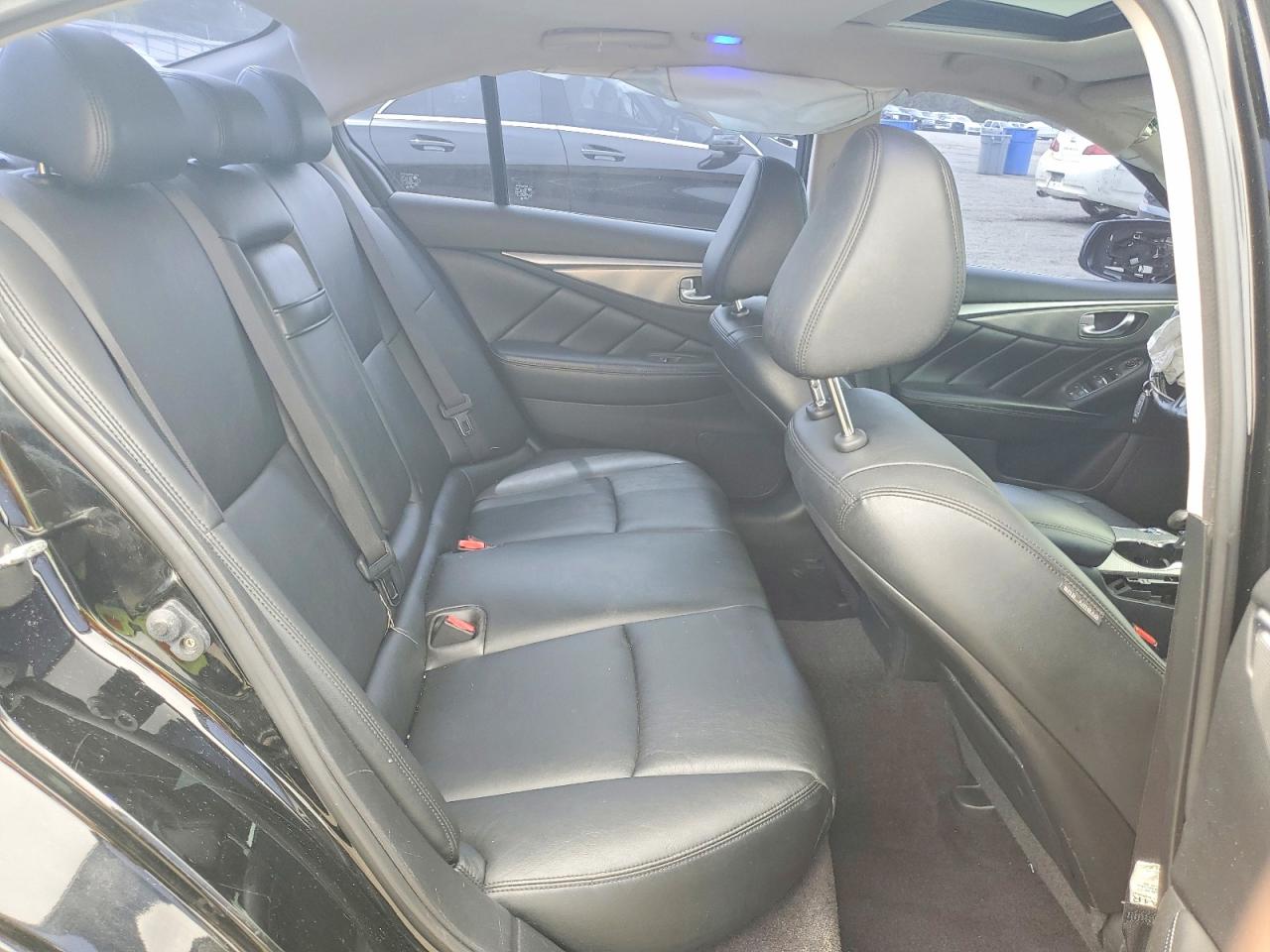 2014 Infiniti Q50 Premium Black vin: JN1BV7AR3EM688708