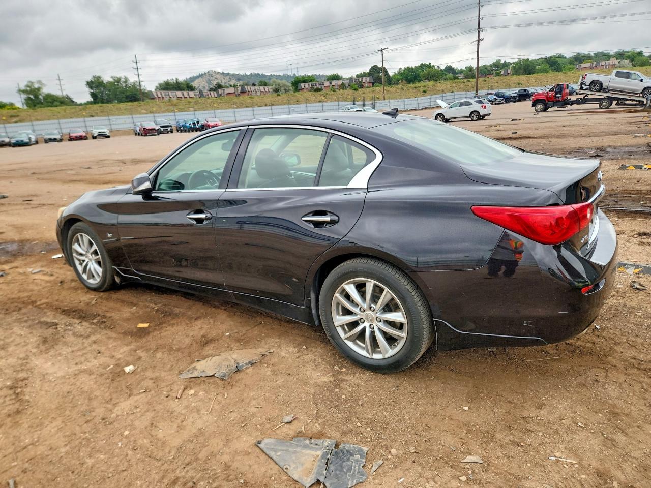 2014 Infiniti Q50 Premium Черный vin: JN1BV7AR3EM691334