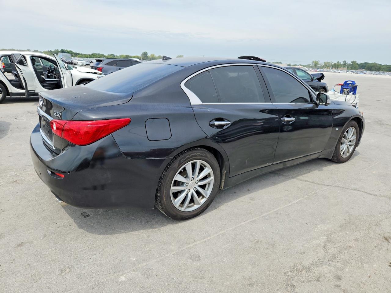 2014 Infiniti Q50 Premium Black vin: JN1BV7AR3EM696274