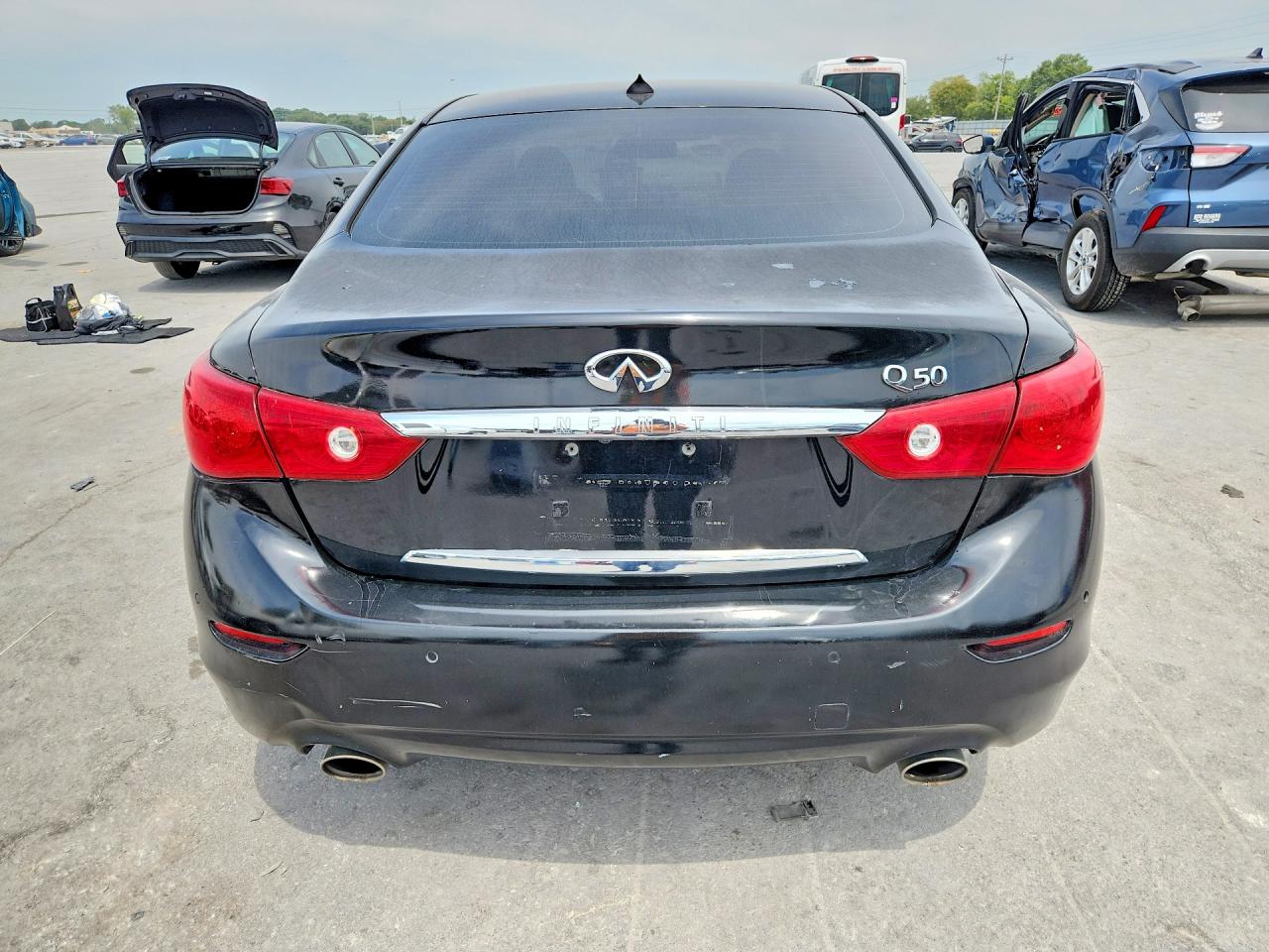 2014 Infiniti Q50 Premium Black vin: JN1BV7AR3EM696274