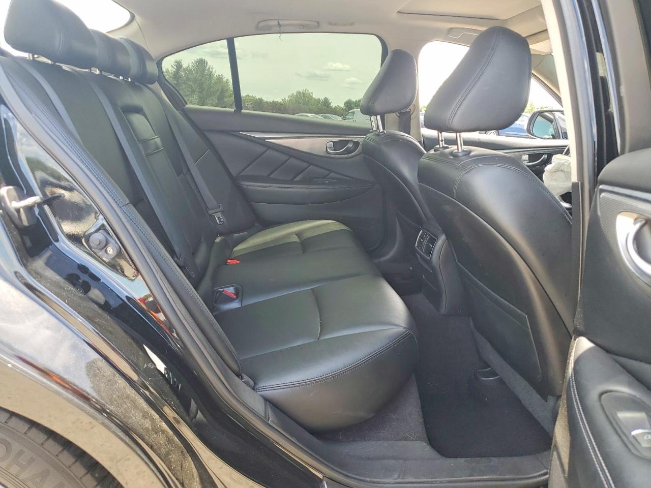 2014 Infiniti Q50 Premium Black vin: JN1BV7AR3EM701070