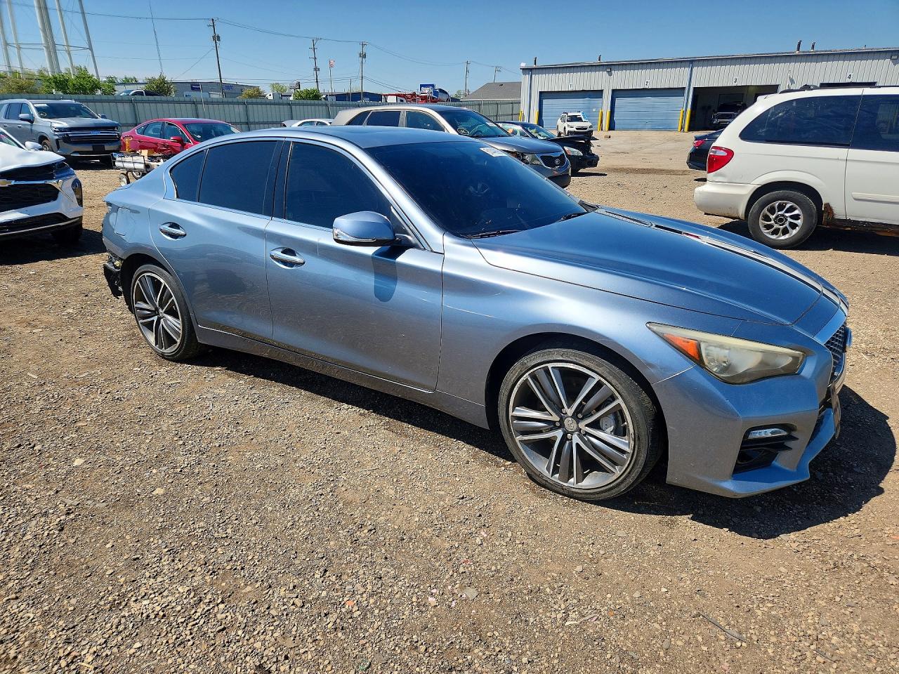 2015 Infiniti Q50 Base Серебряный vin: JN1BV7AR3FM390368