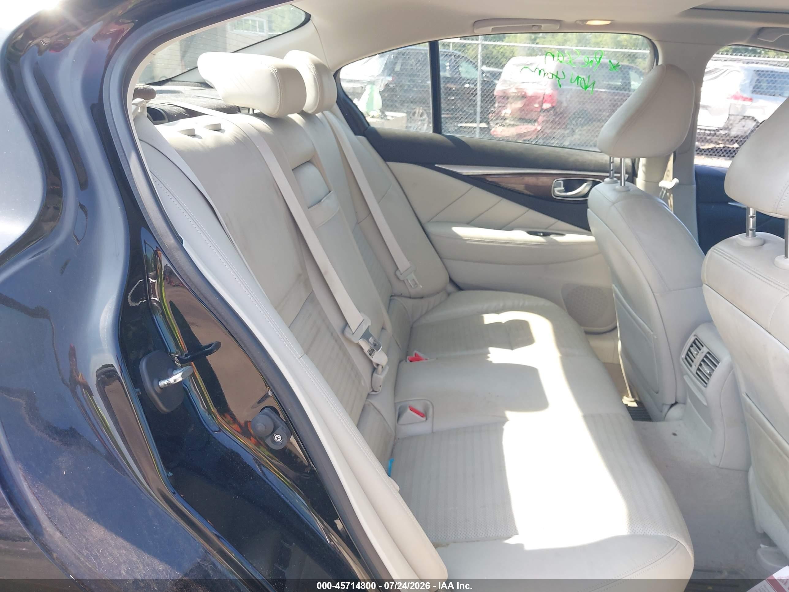 2015 Infiniti Q50 Sport Черный vin: JN1BV7AR3FM400736